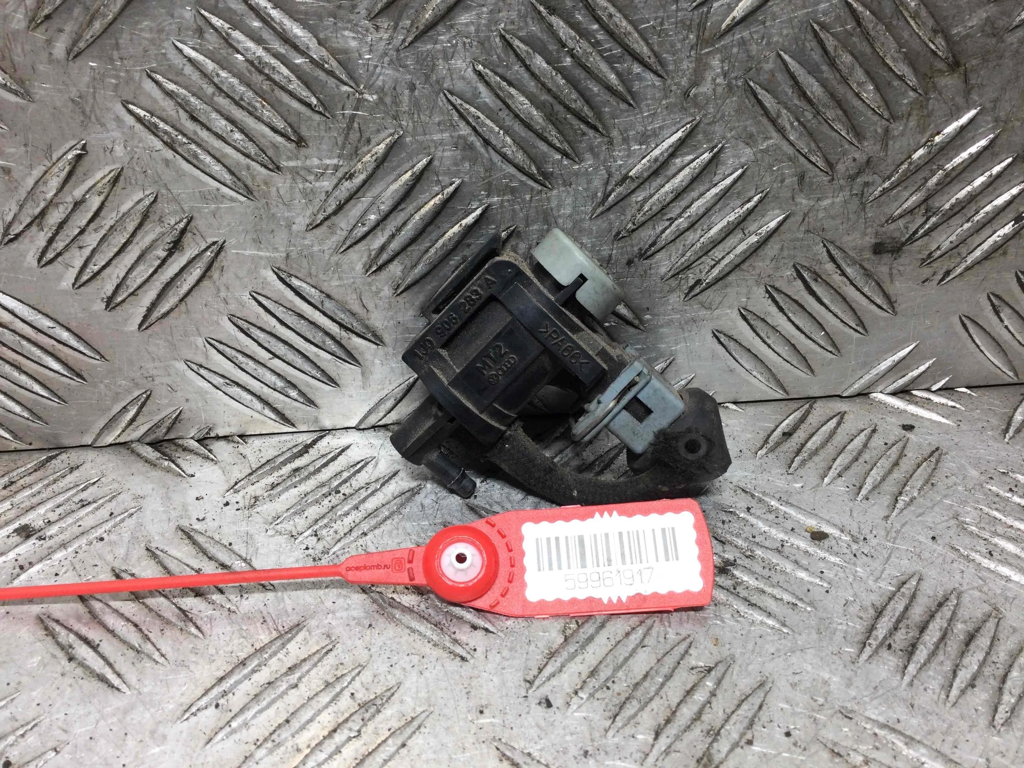 Преобразователь давления (соленоид наддува/EGR) Audi A6 C5/4B (1997-2004) дизель 2.5 D Механика Универсал