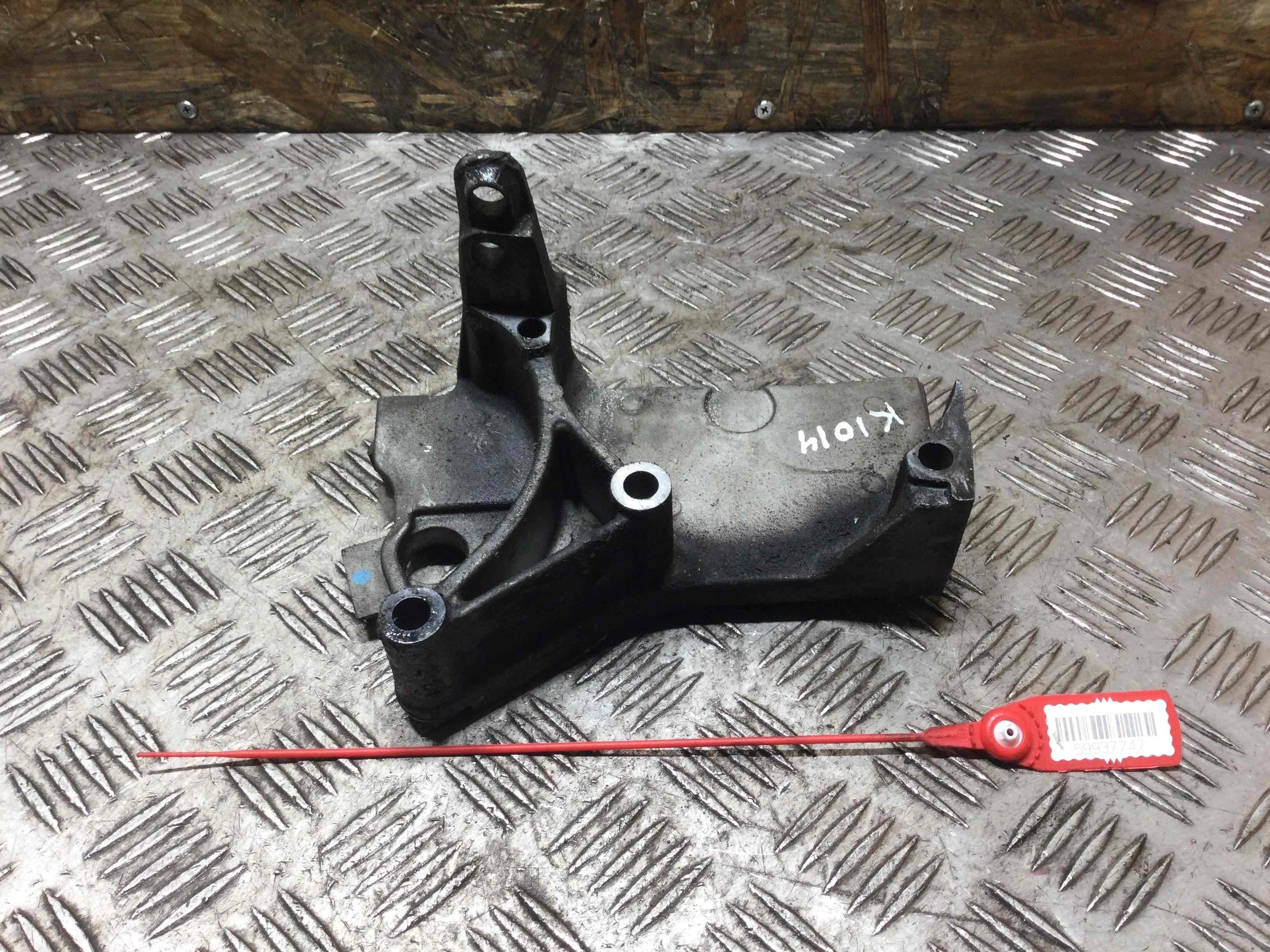 Кронштейн двигателя Renault Kangoo 2 поколение (2007-2013) дизель 1.5 DCI Механика Фургон