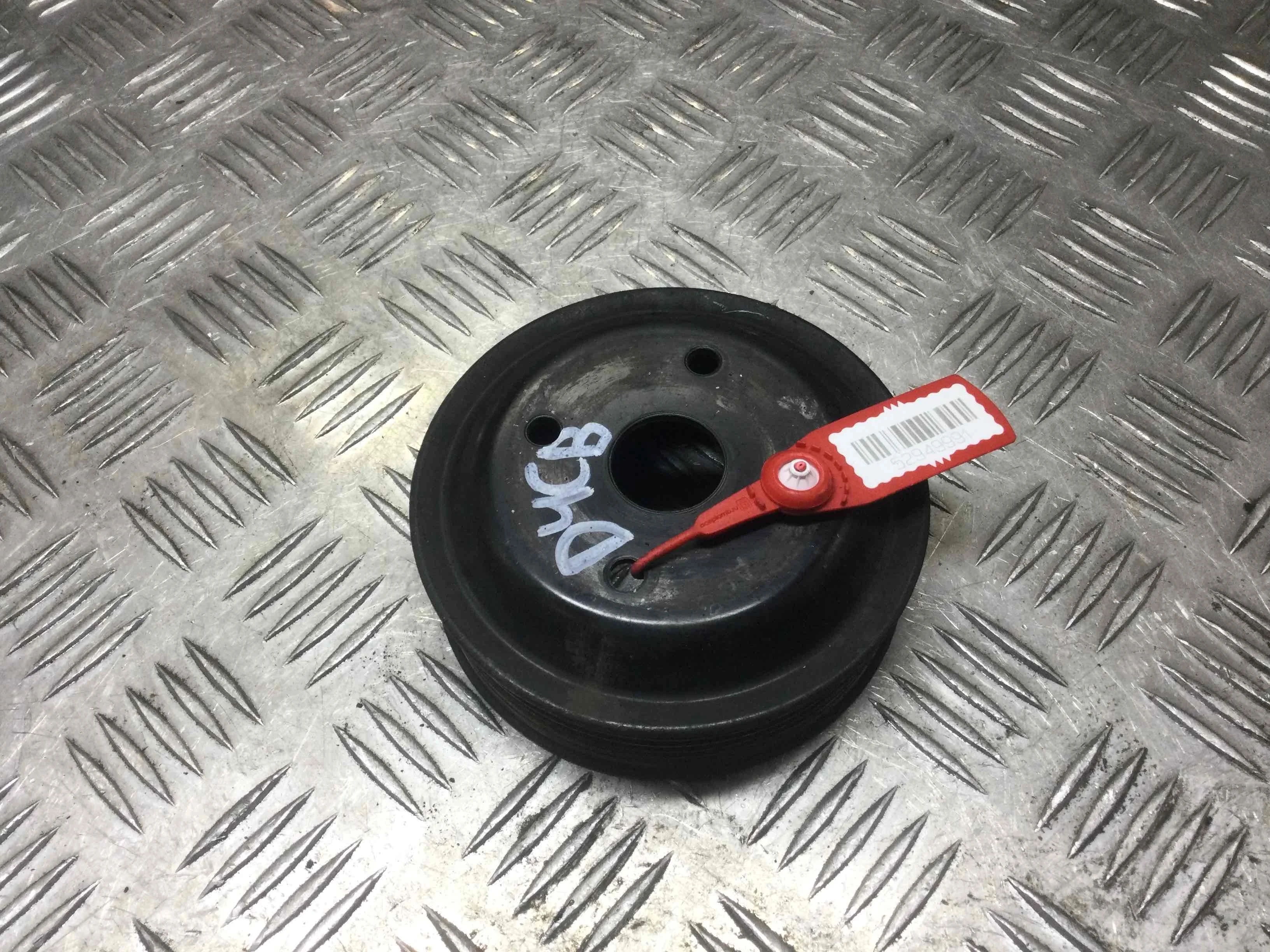 Шкив помпы Kia Sorento 1 поколение (2002-2006) дизель 2.5 CRDi Механика