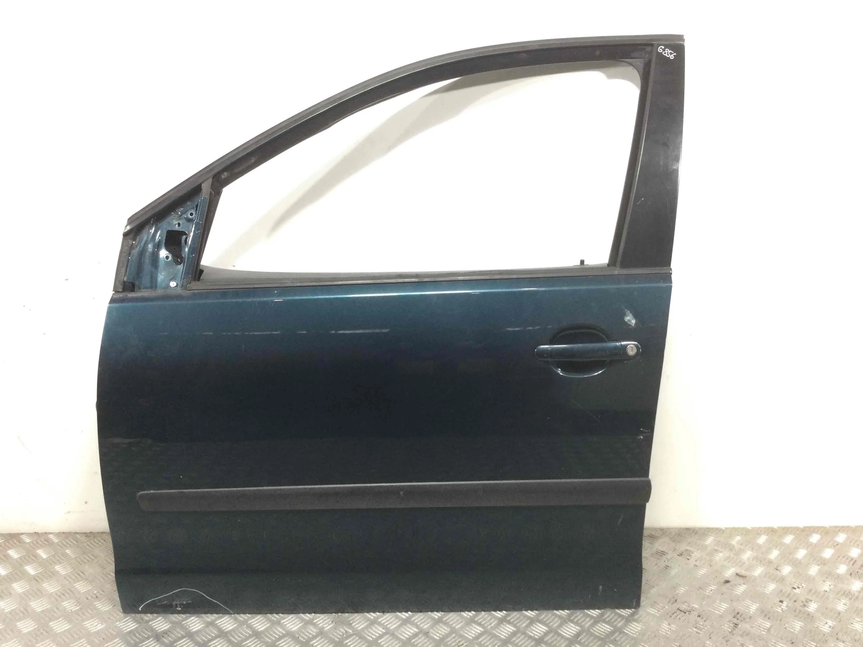 Дверь передняя левая Volkswagen Polo 4 поколение (2001-2005) бензин 1.4 i Механика 5-дв, х/б