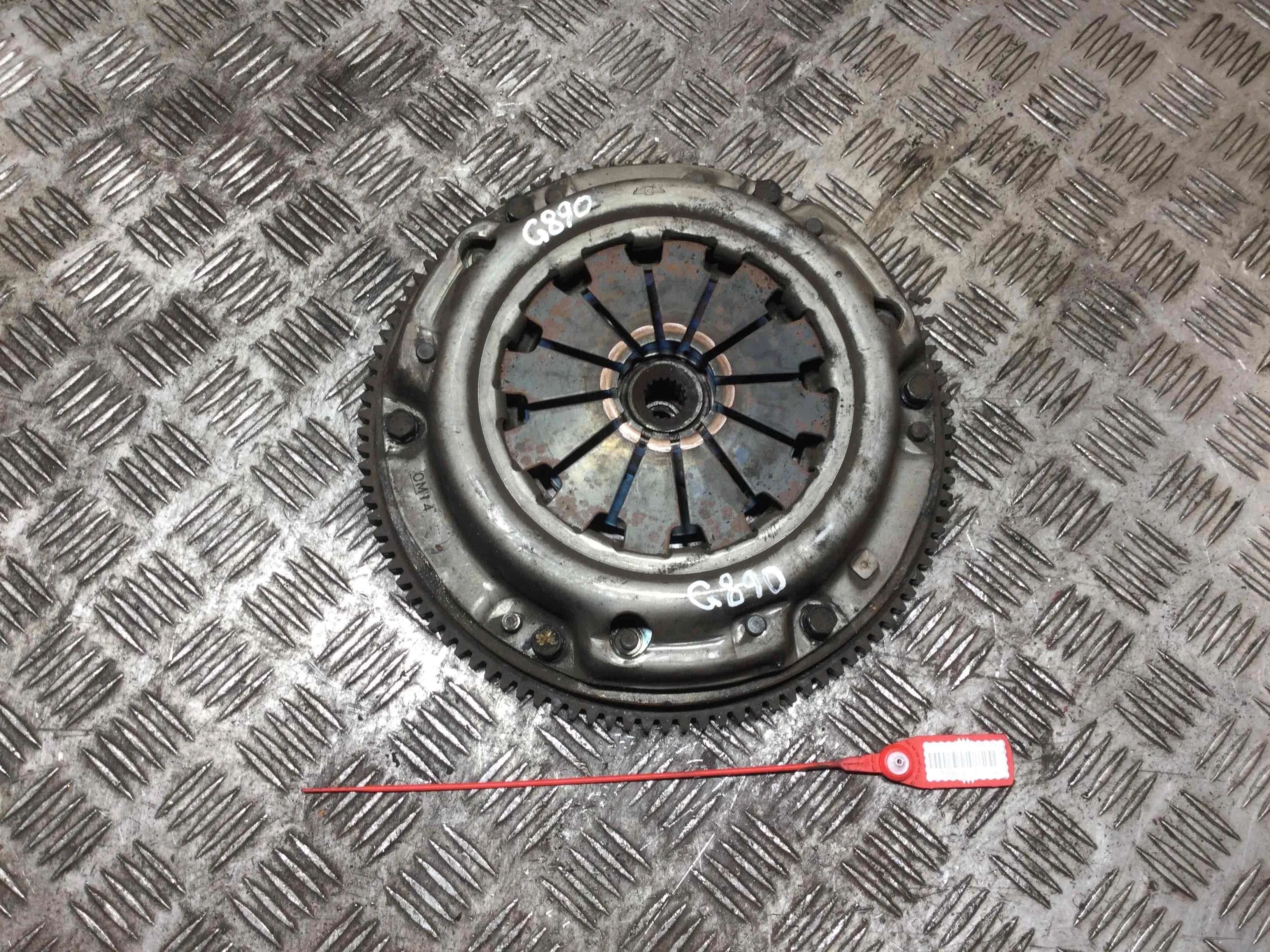 Маховик Suzuki Ignis 2 поколение (2003-2008) бензин 1.3 i Механика Х/б