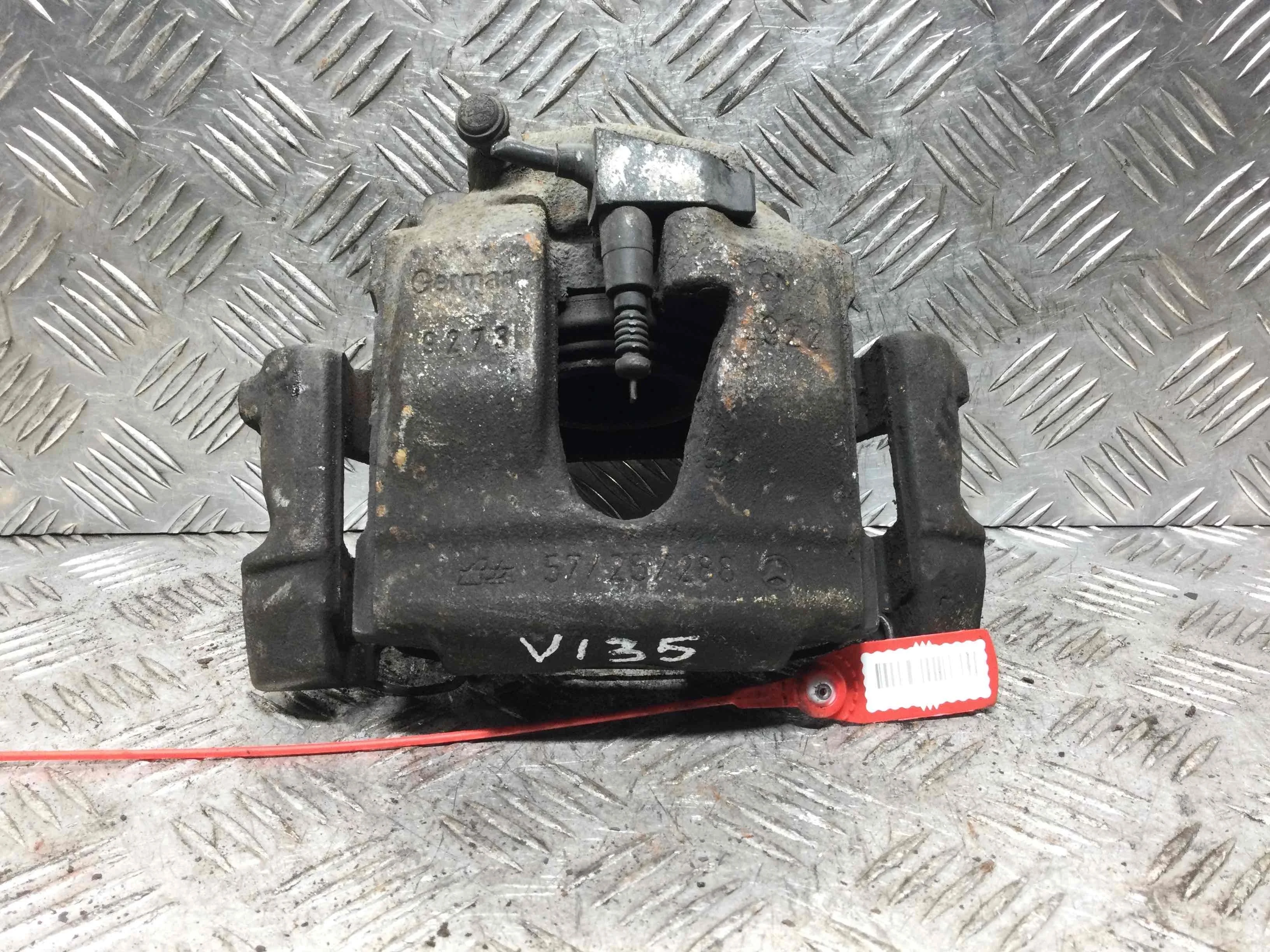 Суппорт передний правый Mercedes E-klasse E-klasse (W210) 1995 - 2003 дизель 2.2 CDI Механика Седан