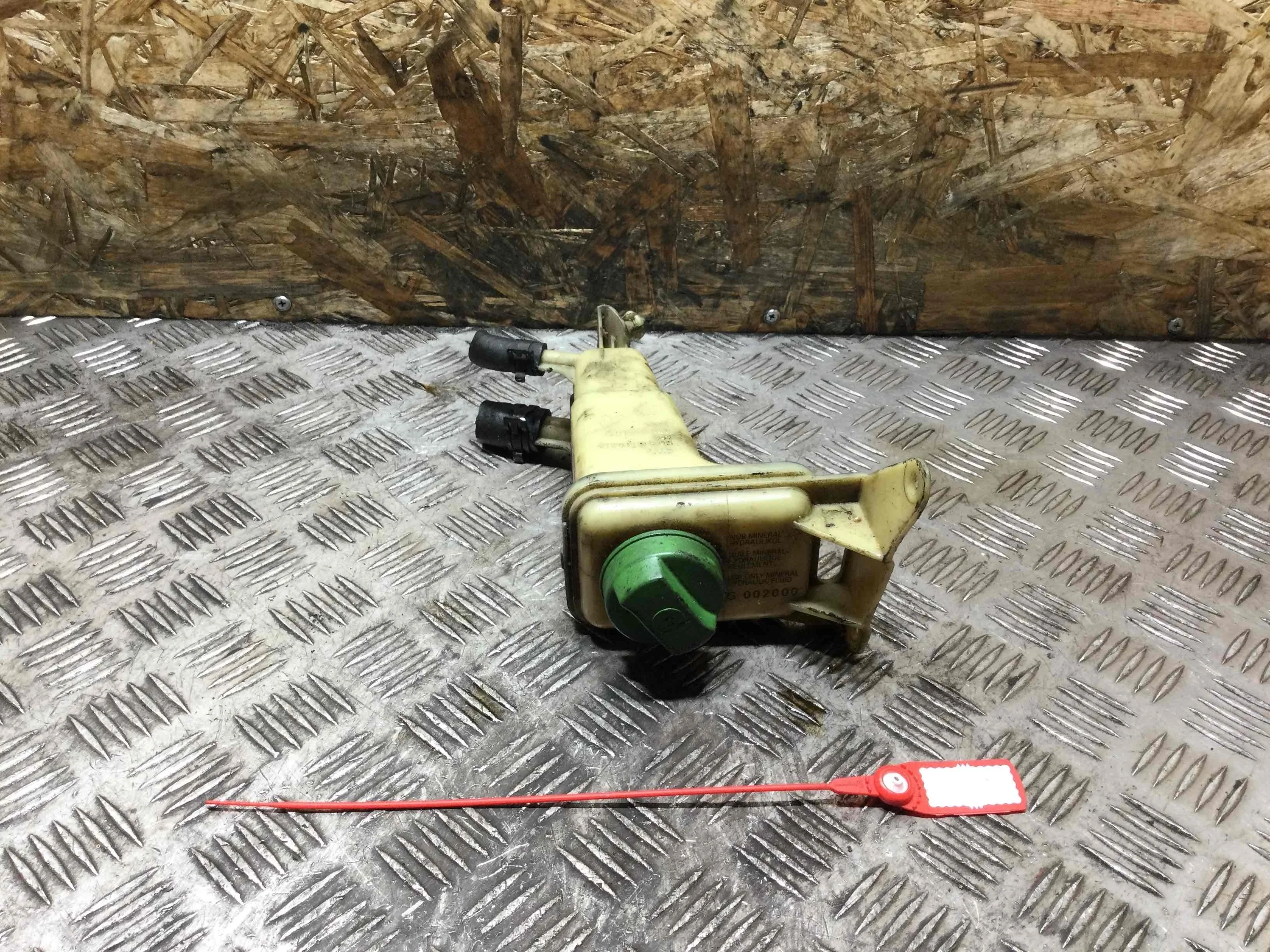 Бачок гидроусилителя Audi A6 C5/4B (1997-2004) дизель 2.5 TDI Механика Универсал