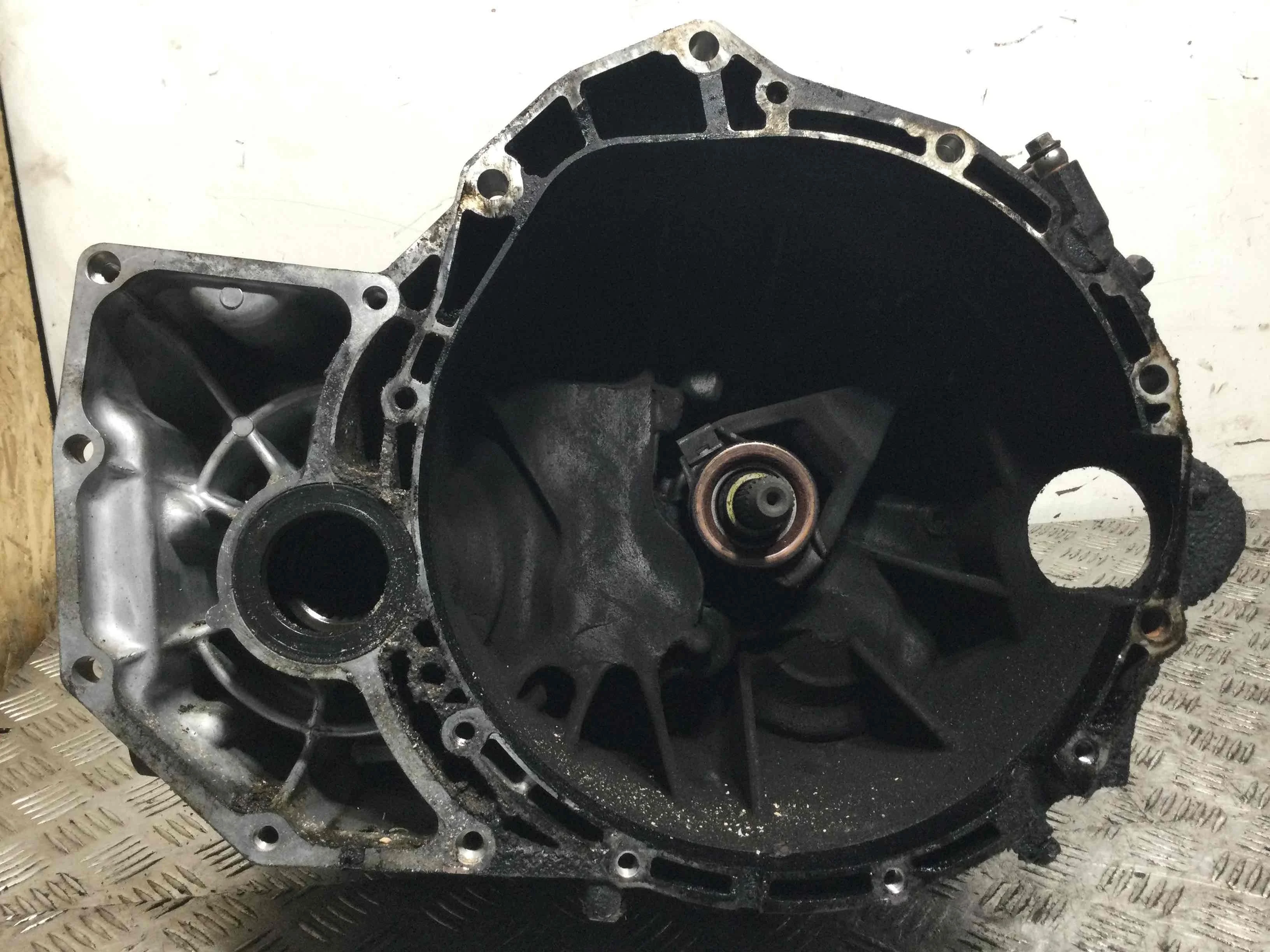 КПП механическая (МКПП) Nissan X-Trail T30 (2001-2004) дизель 2.2 TD Механика