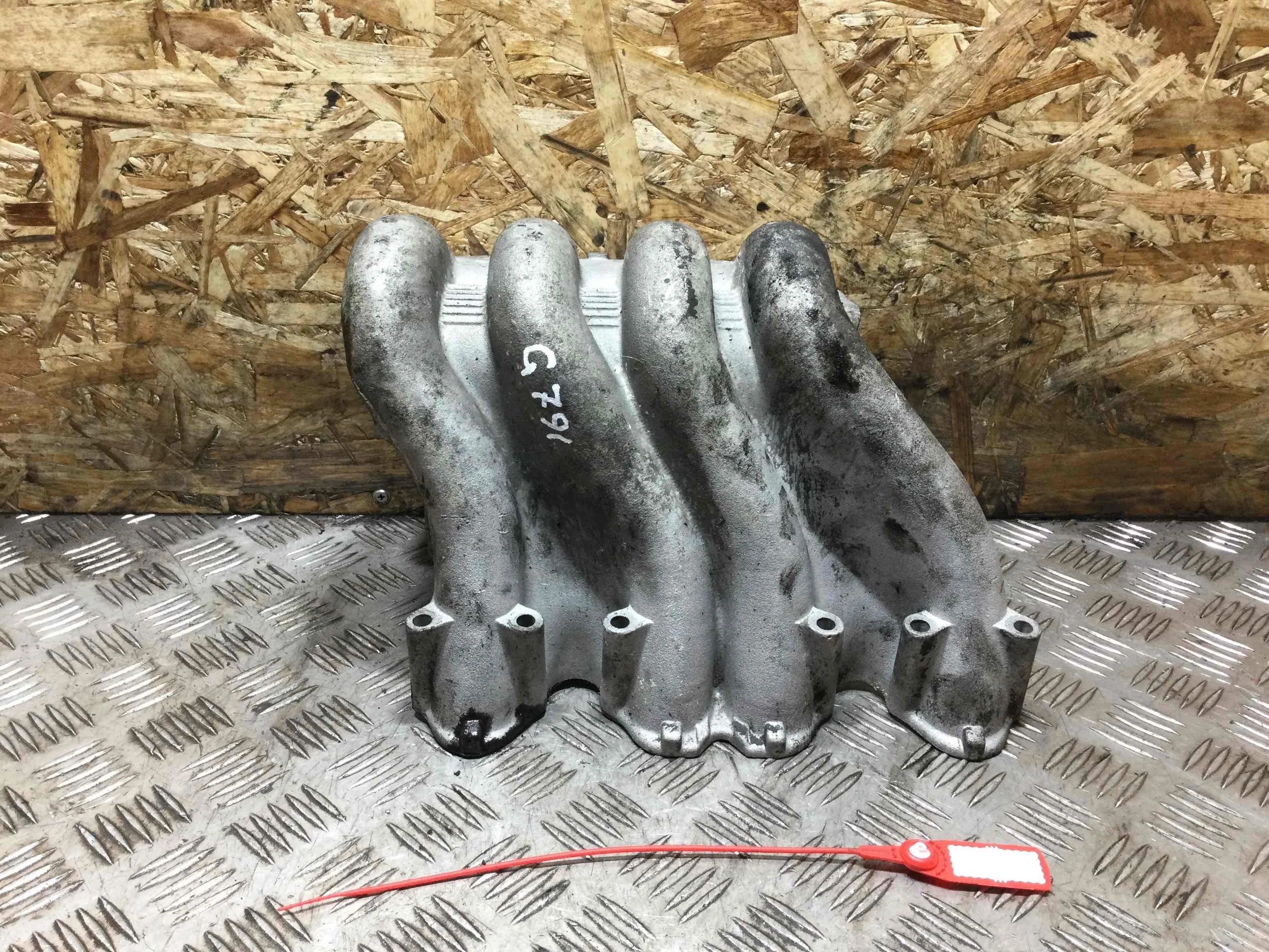 Коллектор впускной Volkswagen Polo 3 поколение (1994-2001) дизель 1.9 TDI Механика Х/б