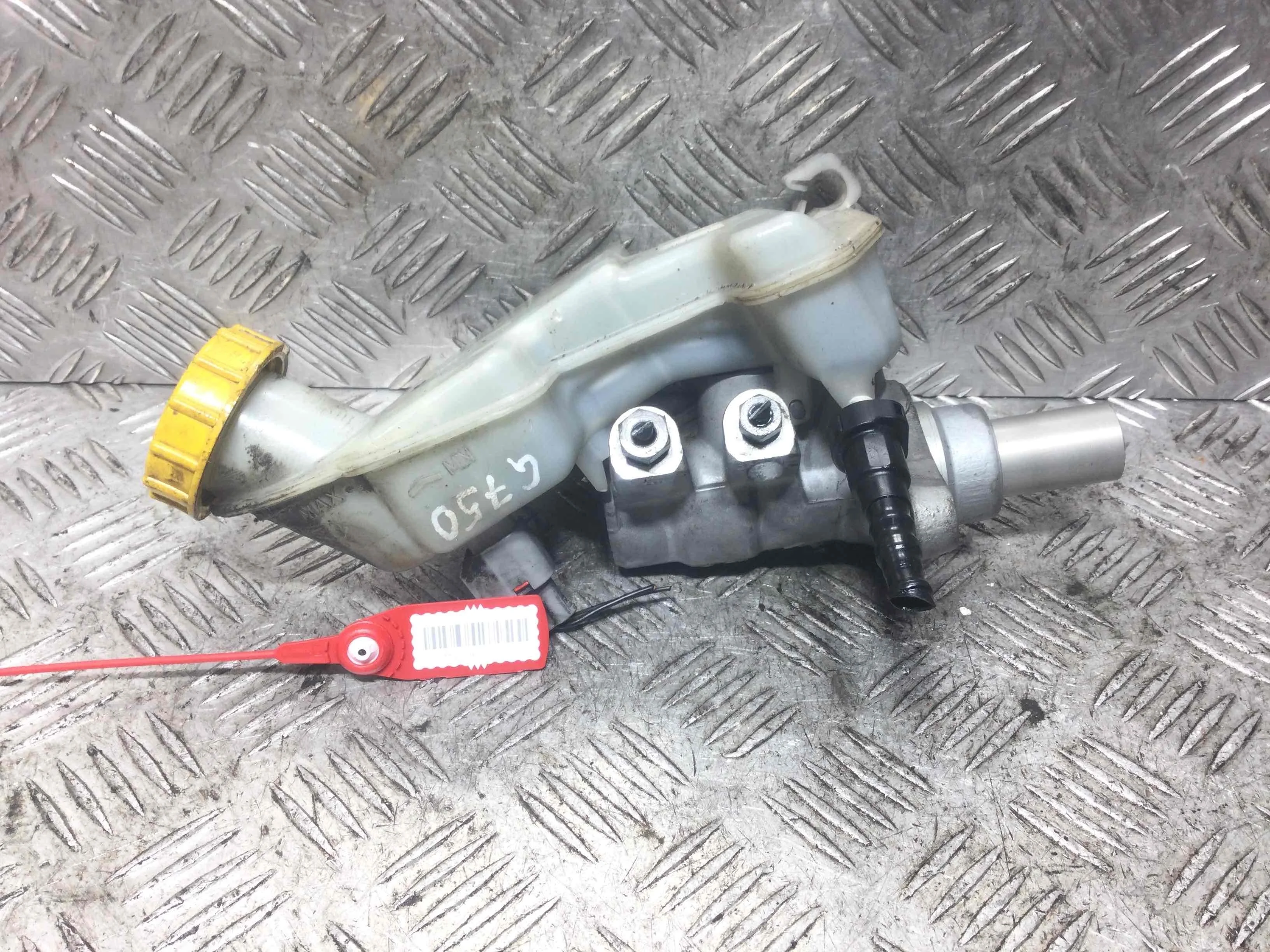 Цилиндр тормозной главный Ford Fiesta 5 поколение (2001-2007) дизель 1.4 TDCi Механика Х/б