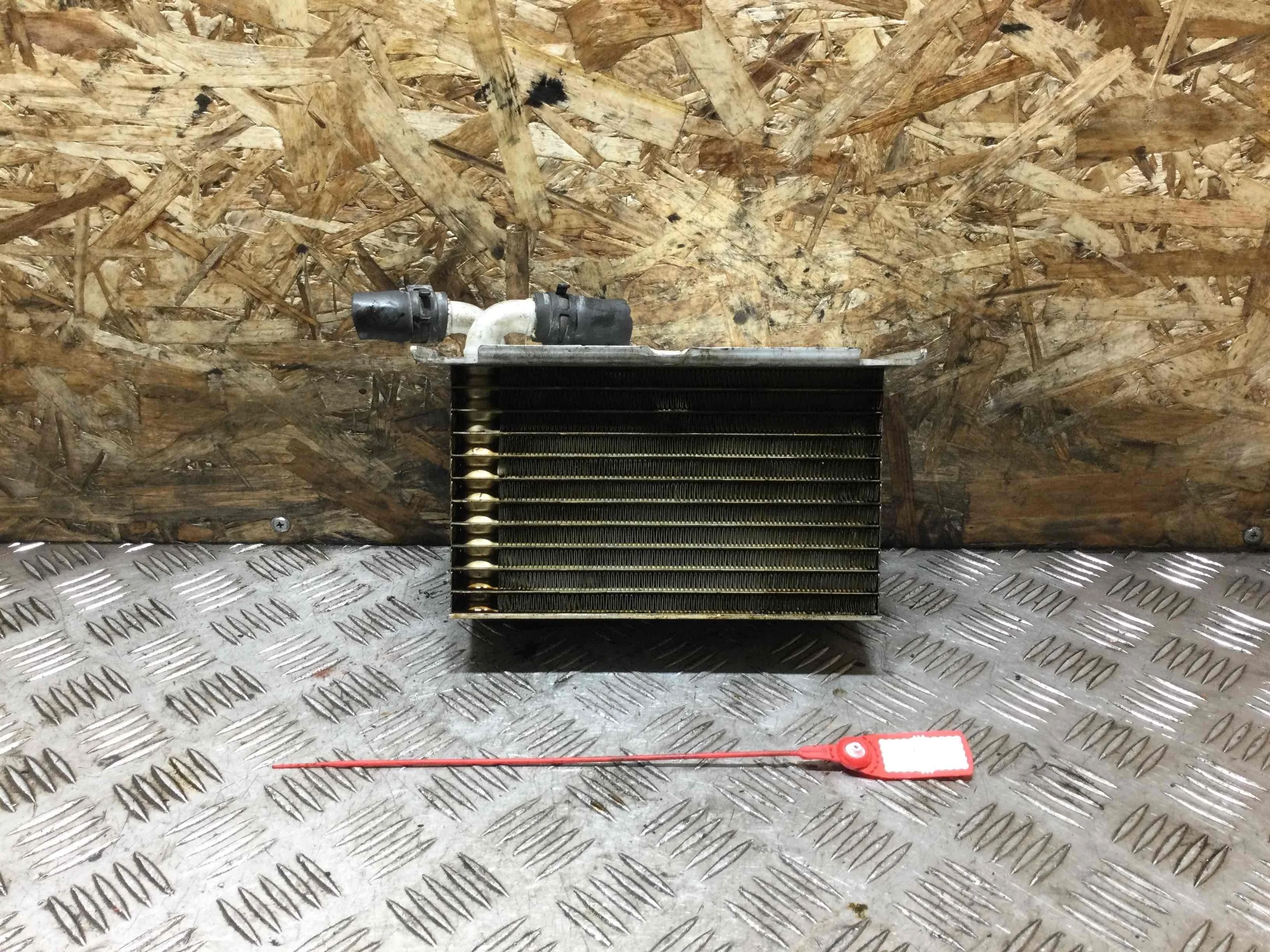 Радиатор (дополнительный) Volkswagen Polo 5 поколение (2009-2015) бензин 1.2 i Механика Х/б