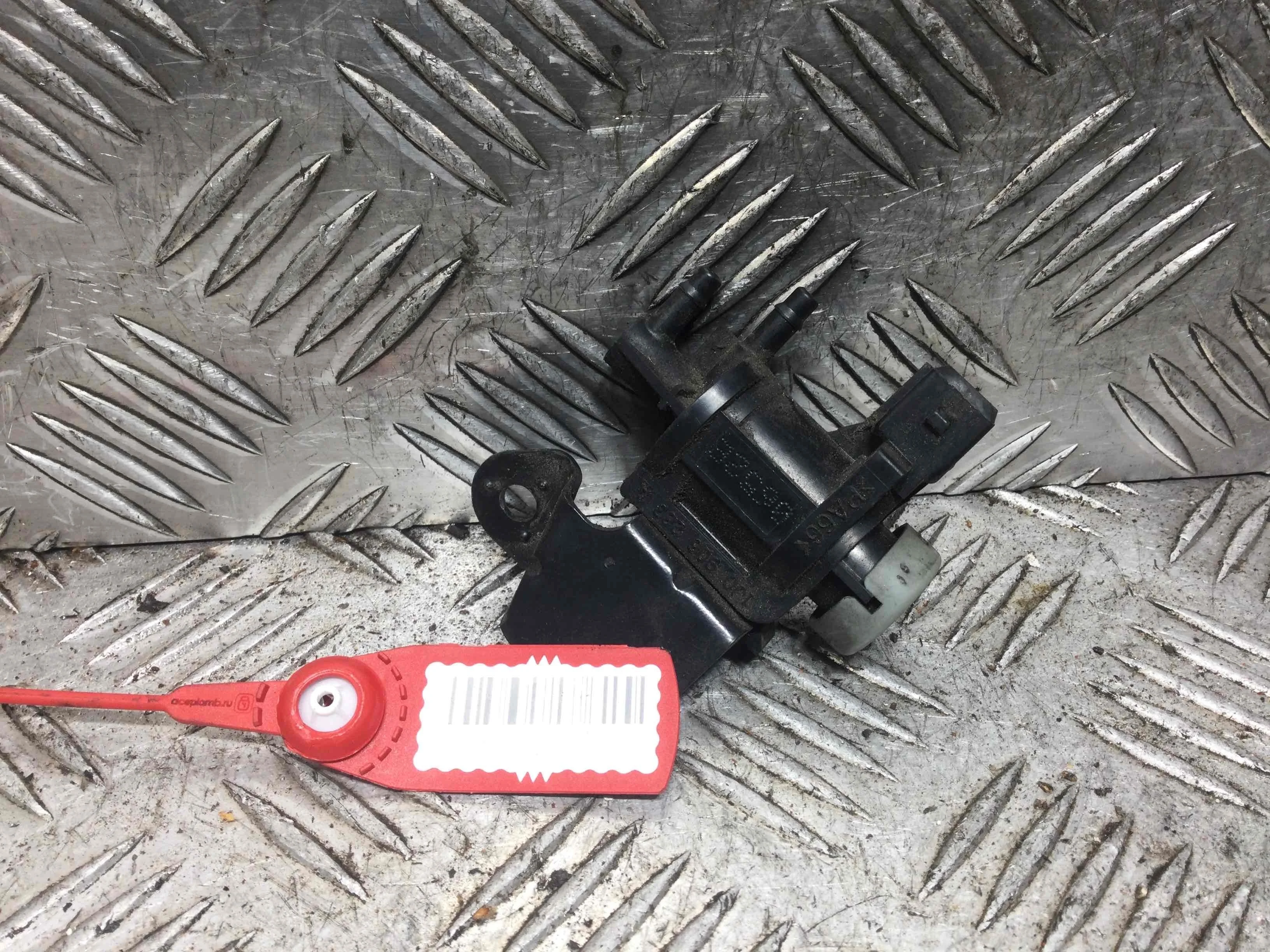 Клапан электромагнитный Volkswagen Passat B5+ [рестайлинг] (2000-2005) дизель 1.9 TDI Механика Седан