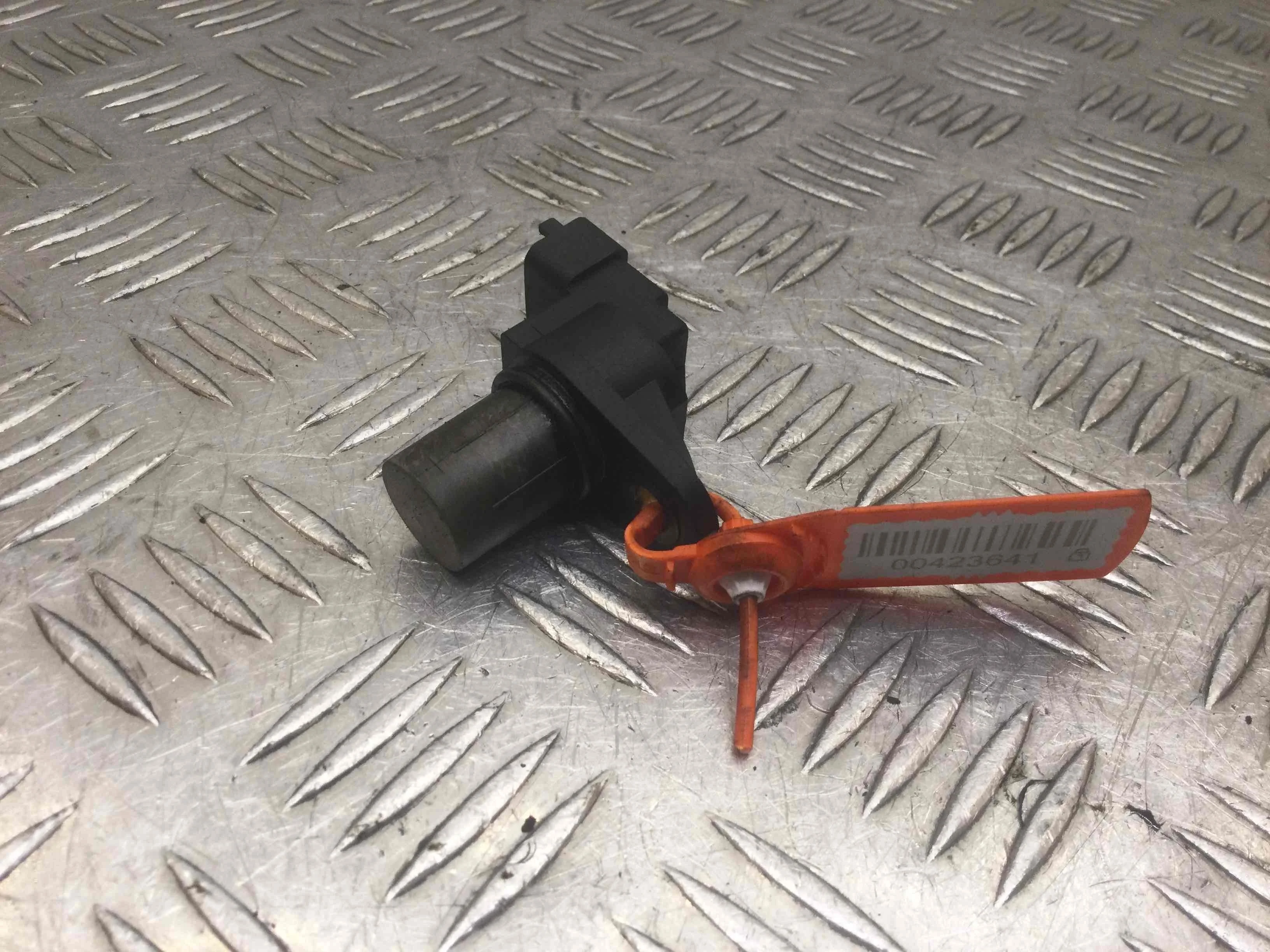 Датчик распредвала Mercedes ML W163 (1997-2001) дизель 2.7  Автомат