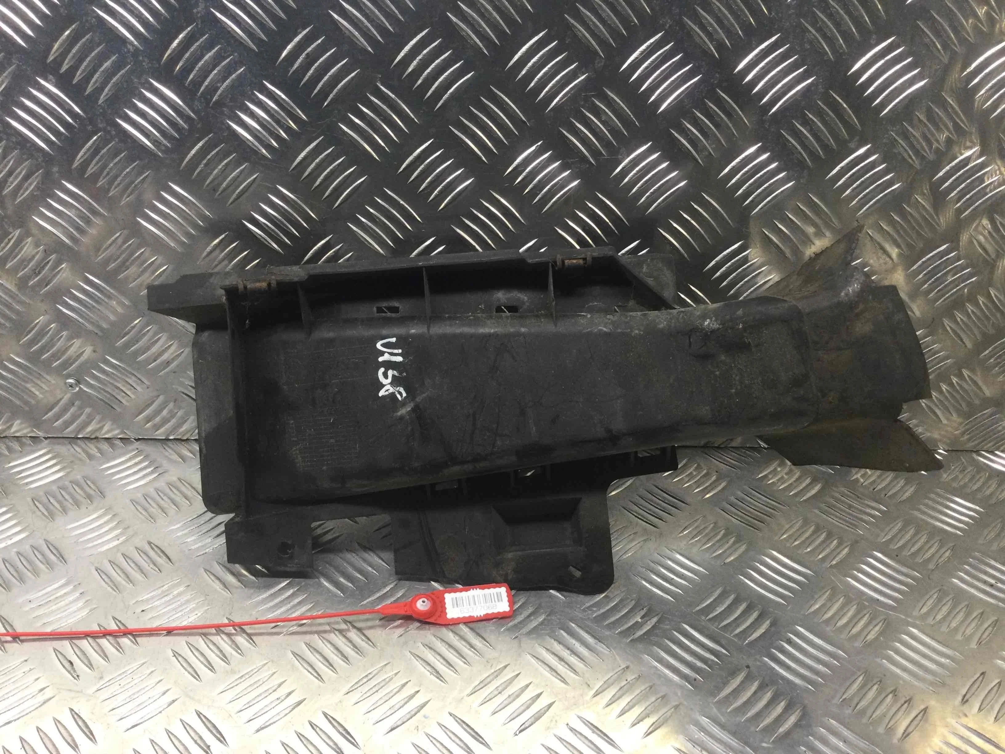 Воздуховод тормозной правый BMW 3-Series 3-Series E46 1998 - 2006 дизель 2.0 TDI Механика Универсал