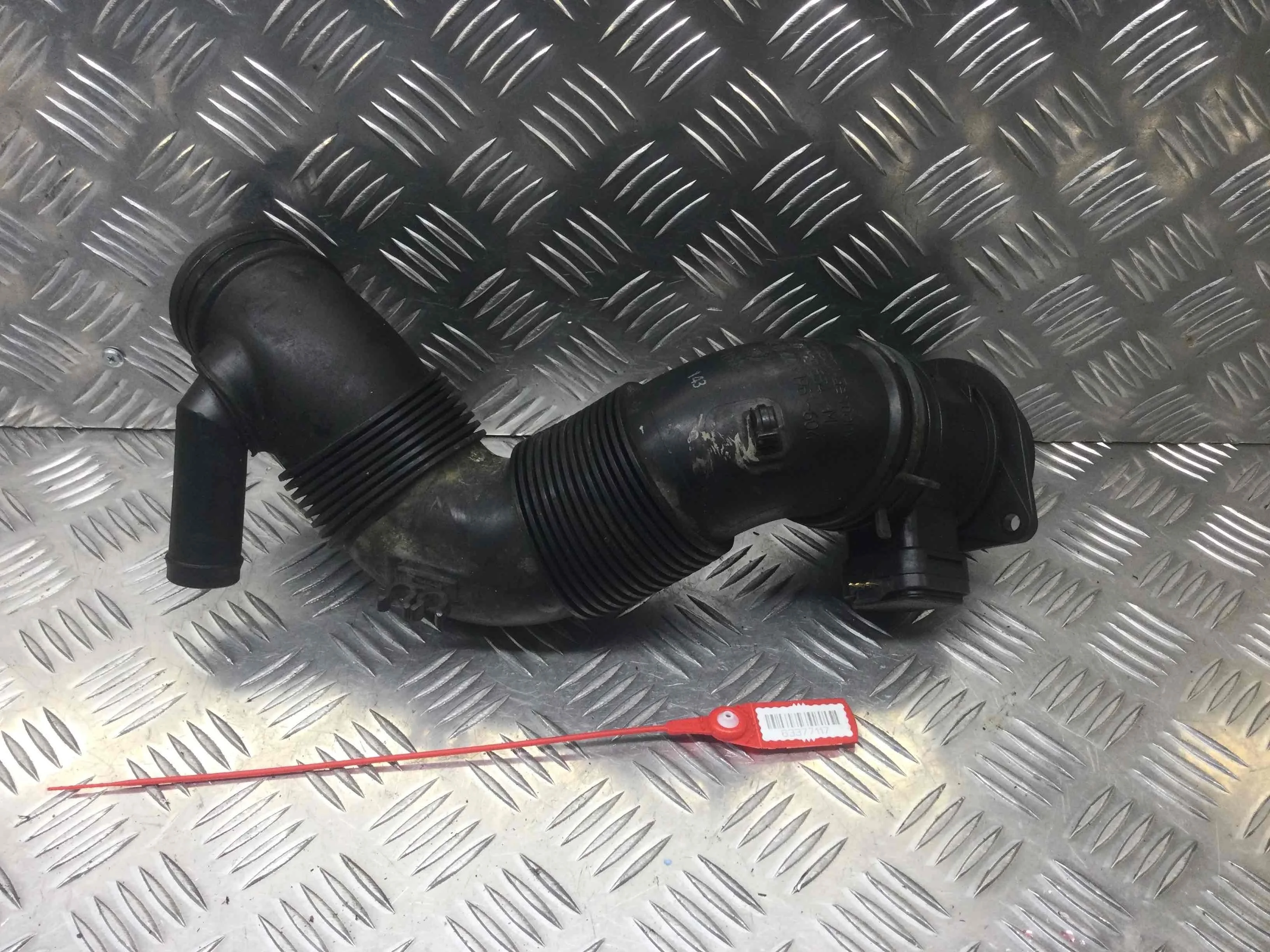 Расходомер воздуха Volkswagen Golf 5 поколение (2004-2009) дизель 1.6 TDI Механика Х/б