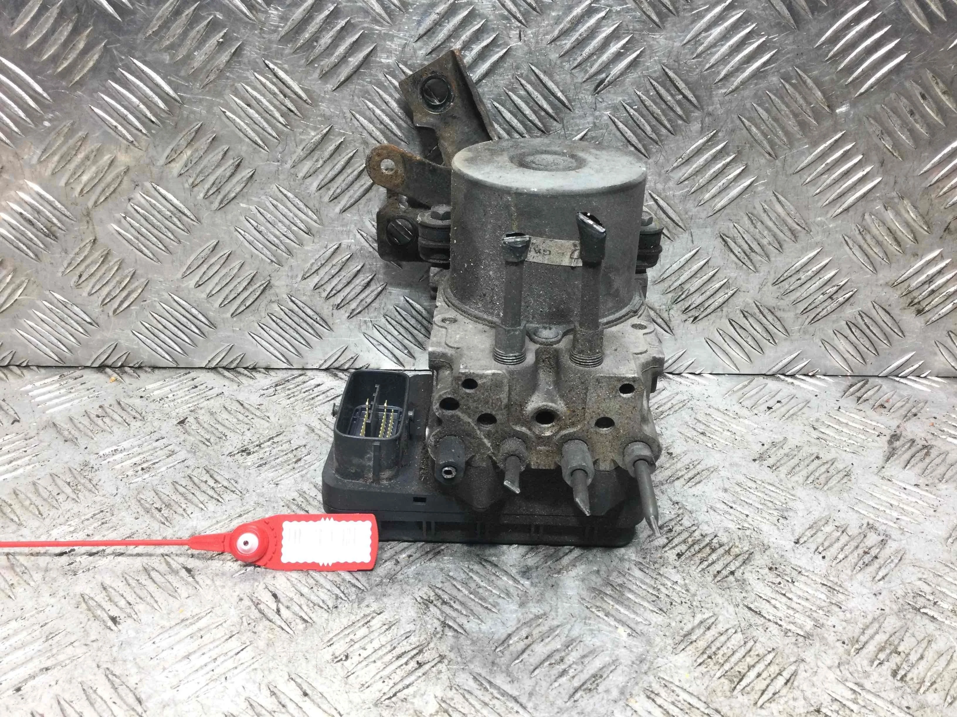 Блок ABS Mazda 6 6 II (GH) 2007 - 2012 дизель 2.2  Механика Х/б