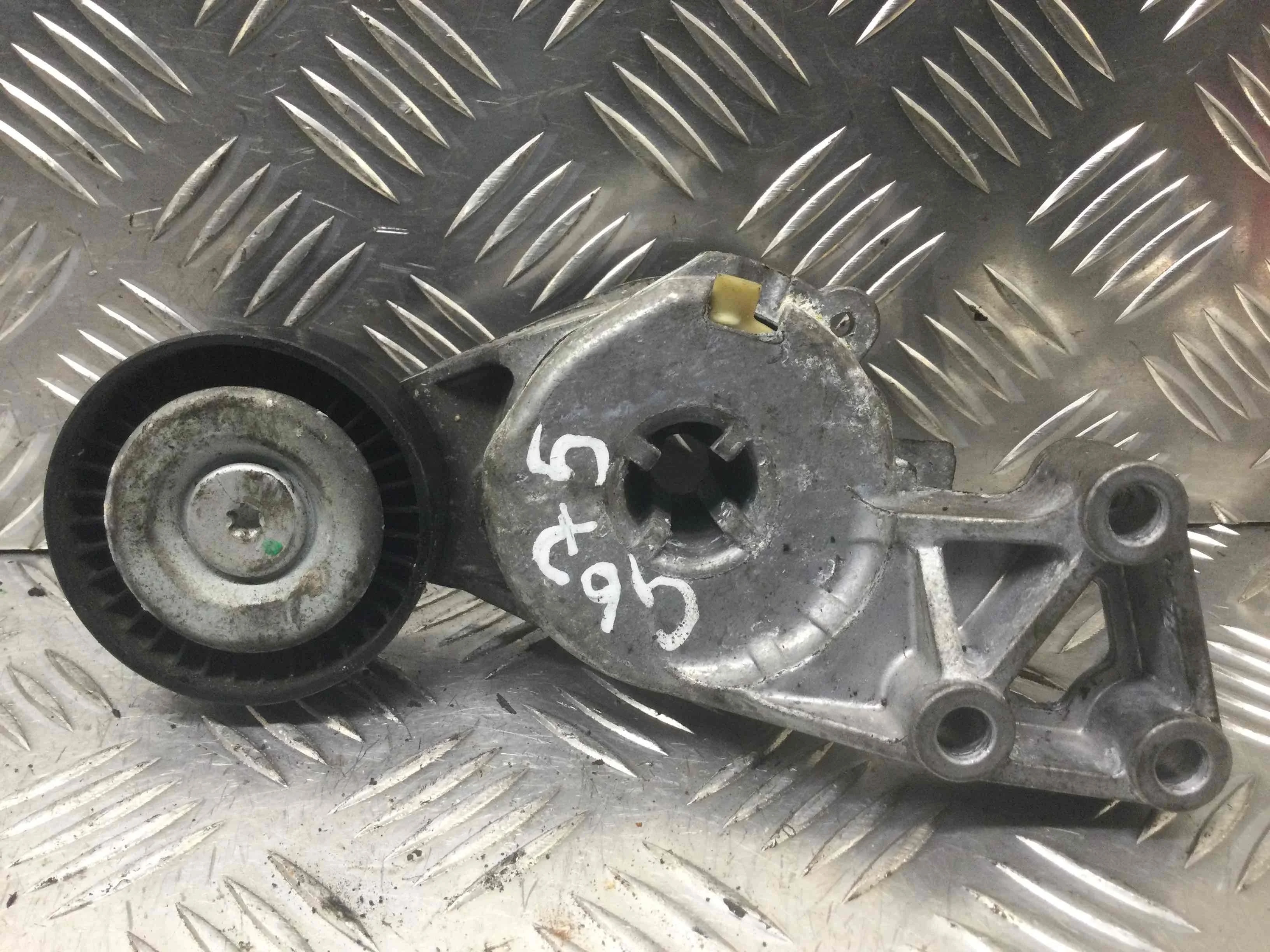 Натяжитель ремня генератора Audi A3 8L (1996-2000) бензин 1.8 i Механика Х/б