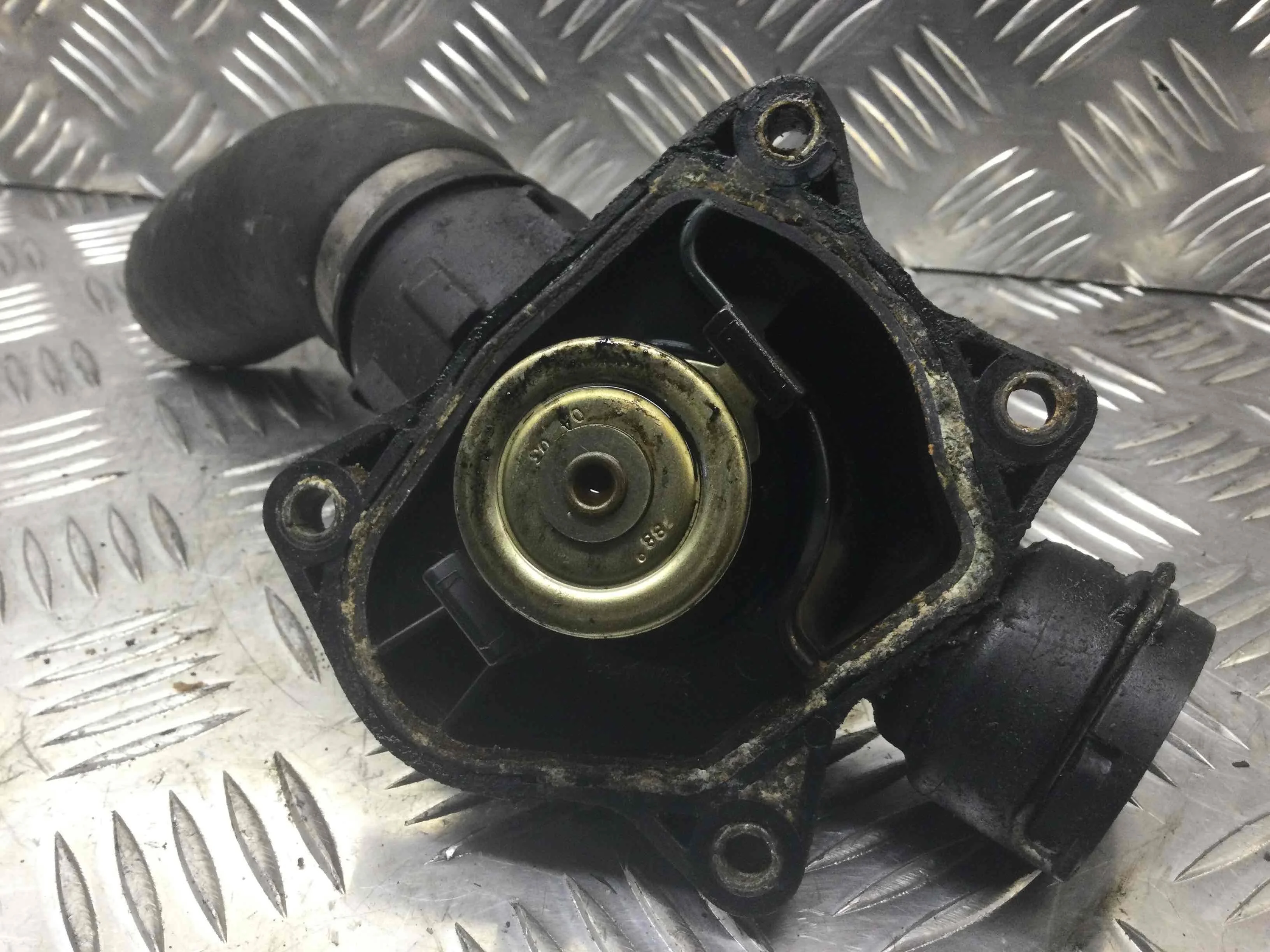 Корпус термостата BMW 3-Series 3-Series E46 1998 - 2006 дизель 2.0 TD Механика Универсал