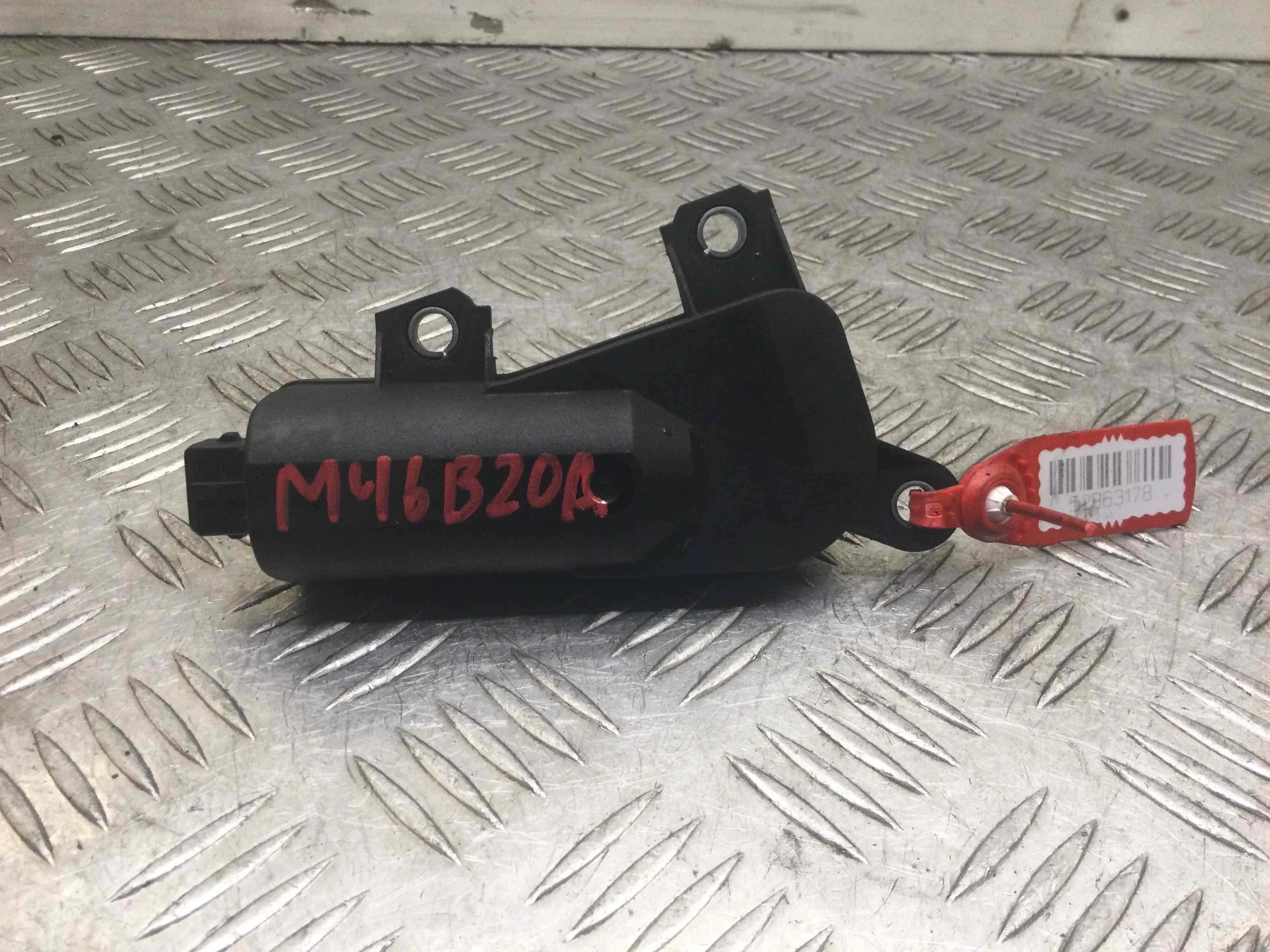 Клапан впускного коллектора BMW 3-Series 3-Series E46 1998 - 2006 бензин 2.0 i Автомат Седан