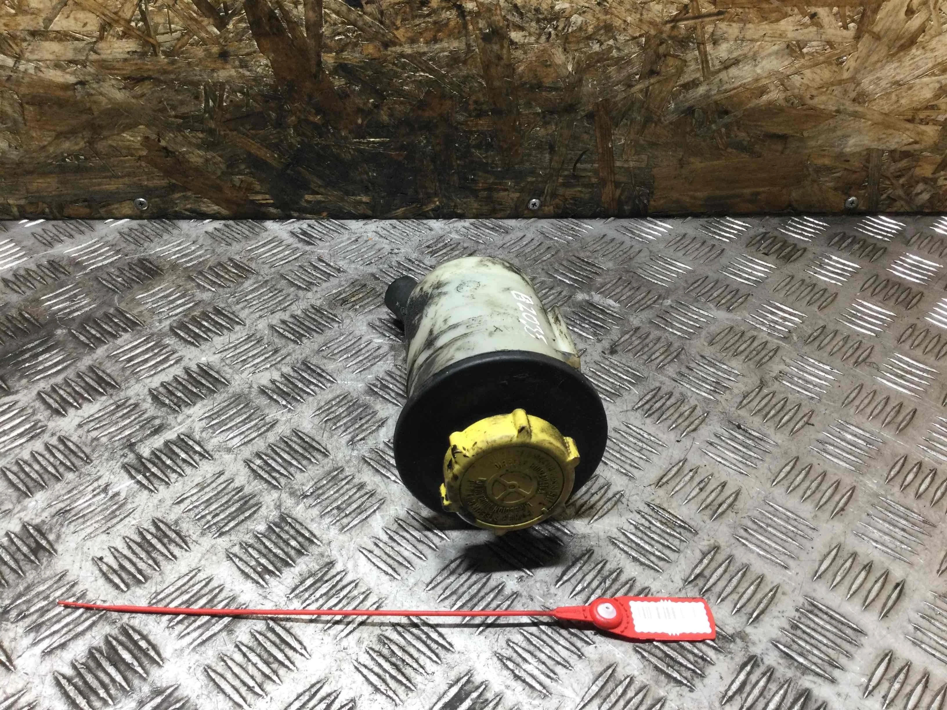 Бачок гидроусилителя Ford Transit 3 поколение (2000-2006) дизель 2.4 TD Механика Микроавтобус