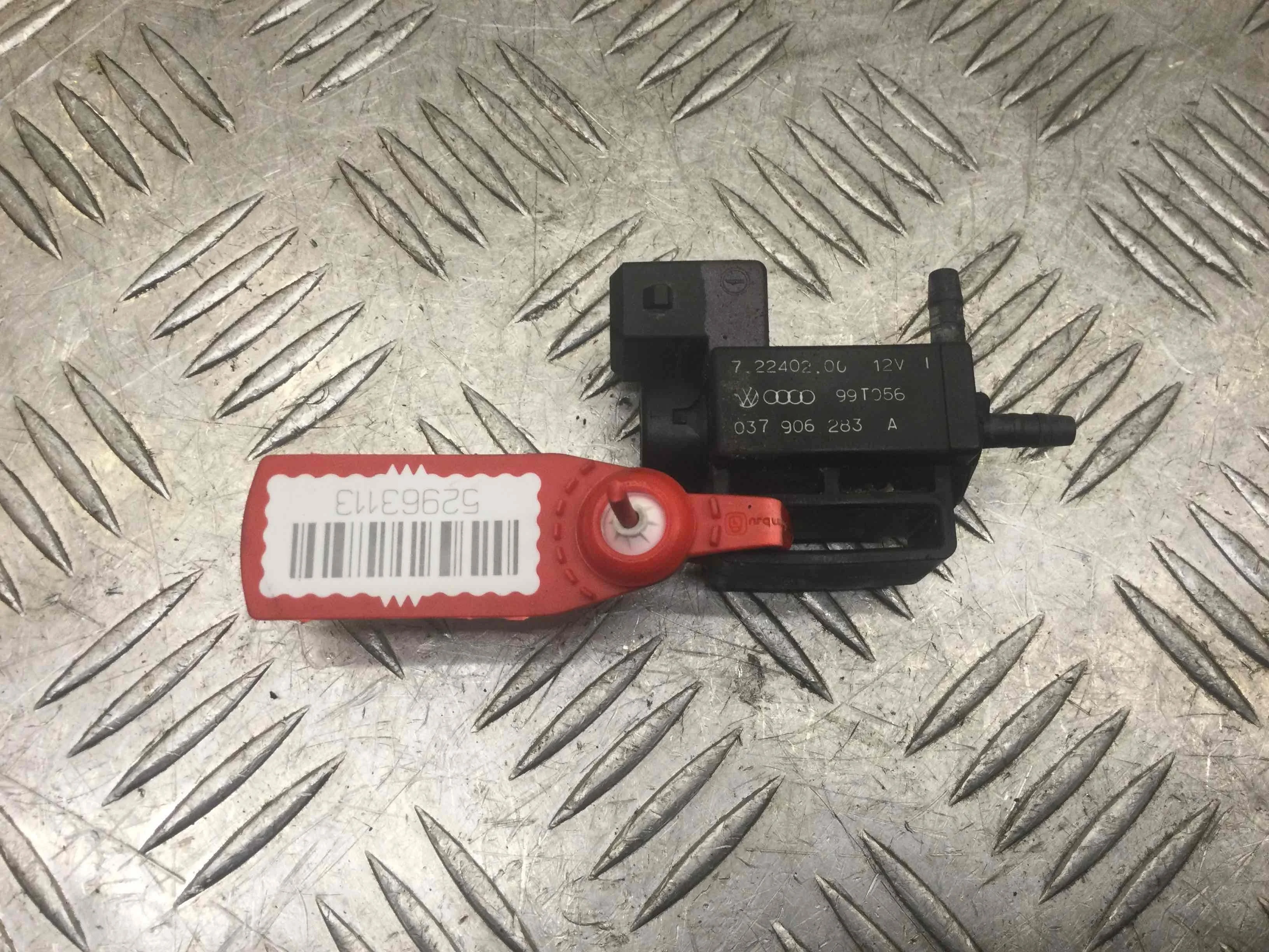 Клапан электромагнитный Volkswagen Golf 4 поколение (1997-2004) бензин 1.6 i Механика Х/б