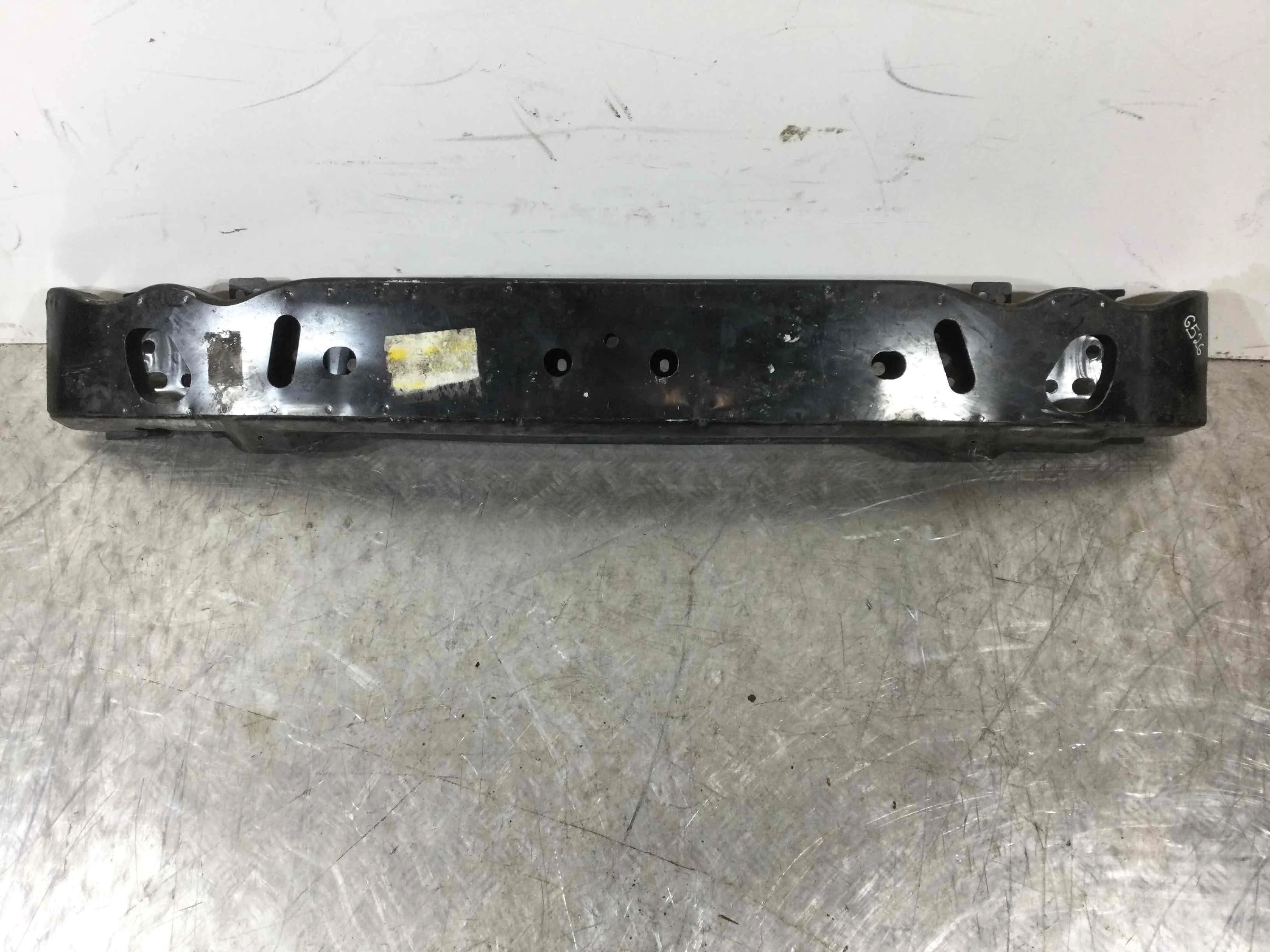 Усилитель бампера переднего Volkswagen Golf 4 поколение (1997-2004) бензин 1.6 i Механика Х/б