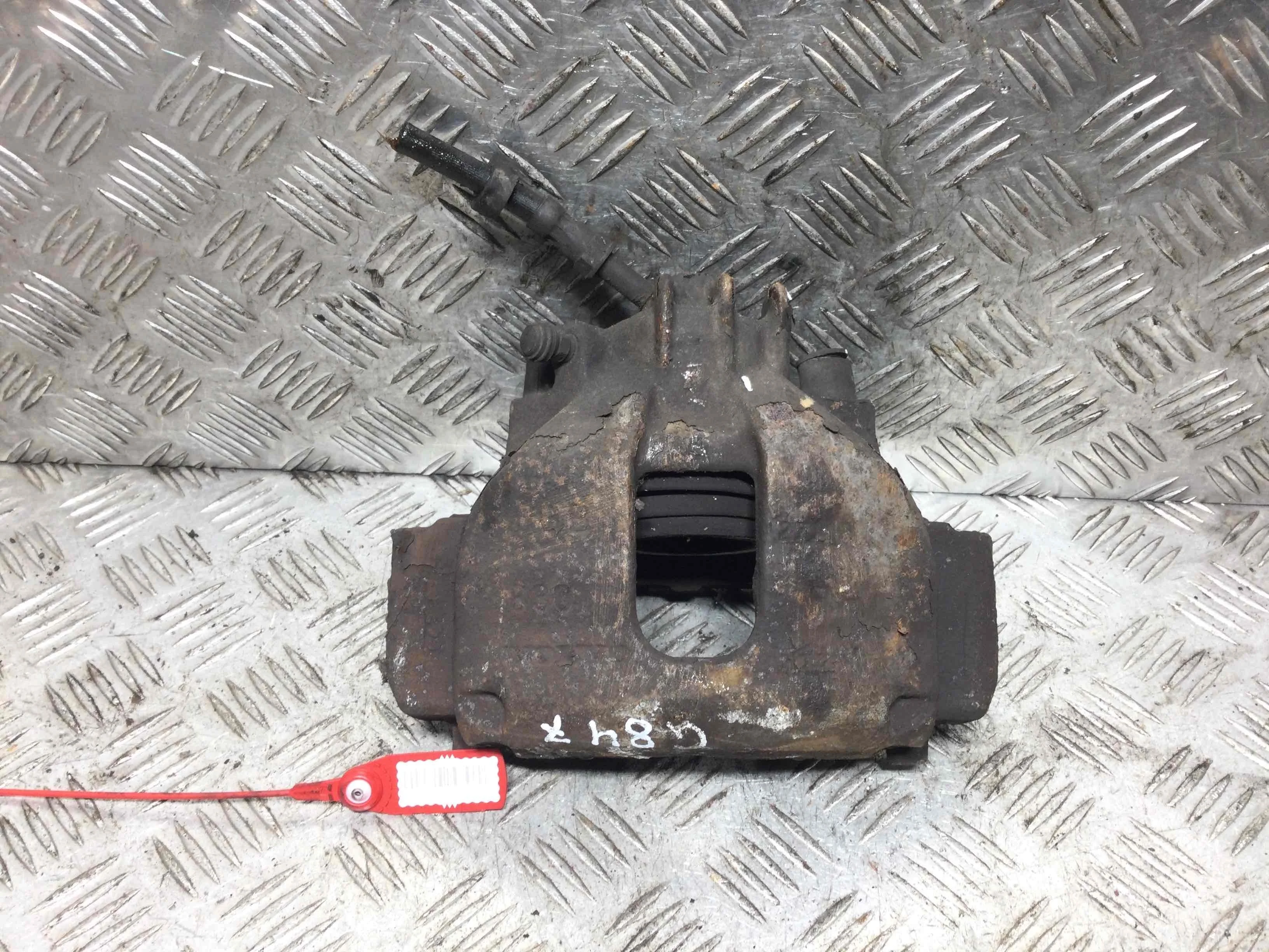 Суппорт задний правый Citroen Jumpy 2 поколение 2007 - 2012 дизель 2.0 HDi Механика