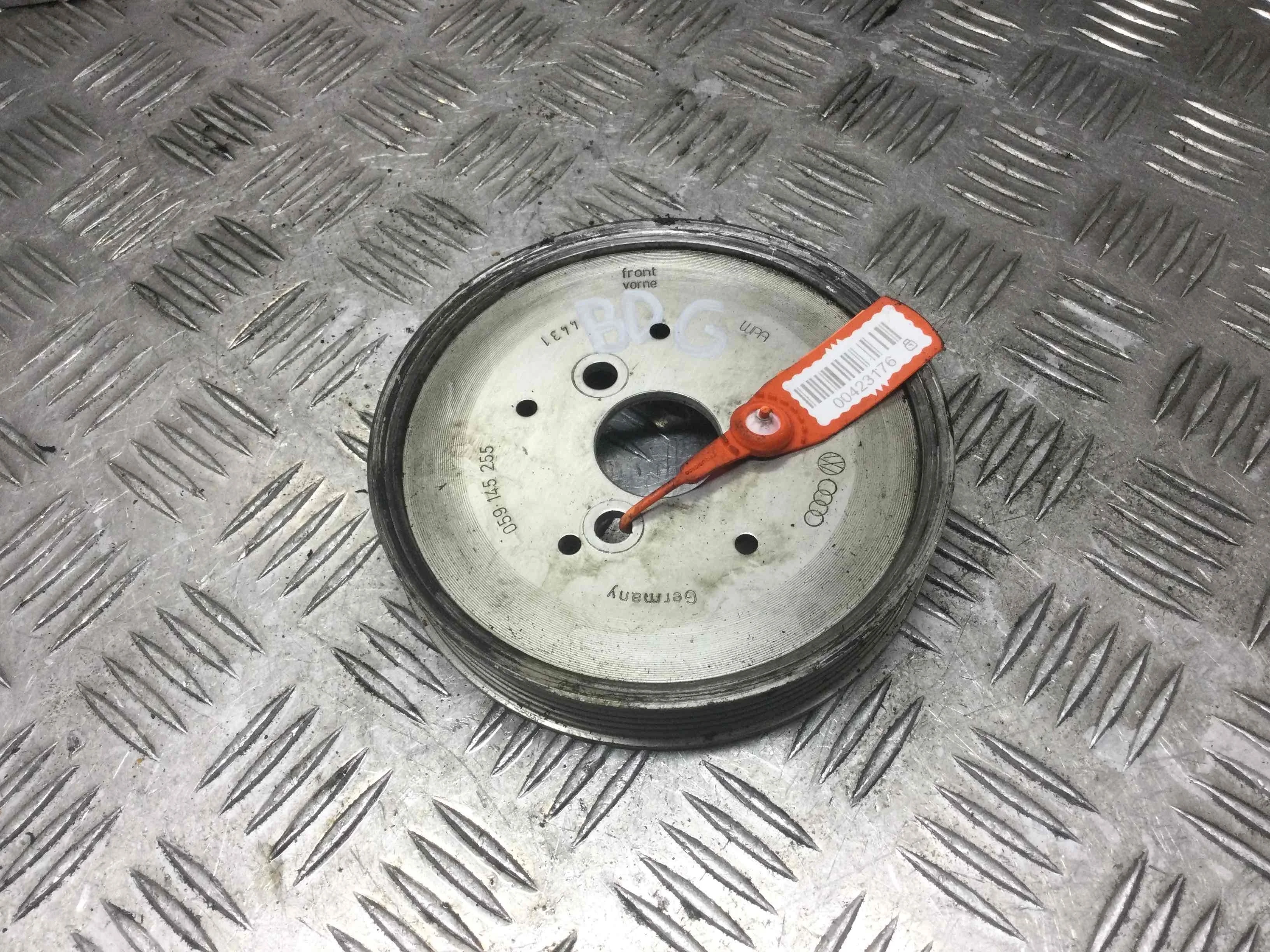 Шкив насоса гидроусилителя Audi A4 B7 (2004-2008) дизель 2.5 TDI Вариатор Седан