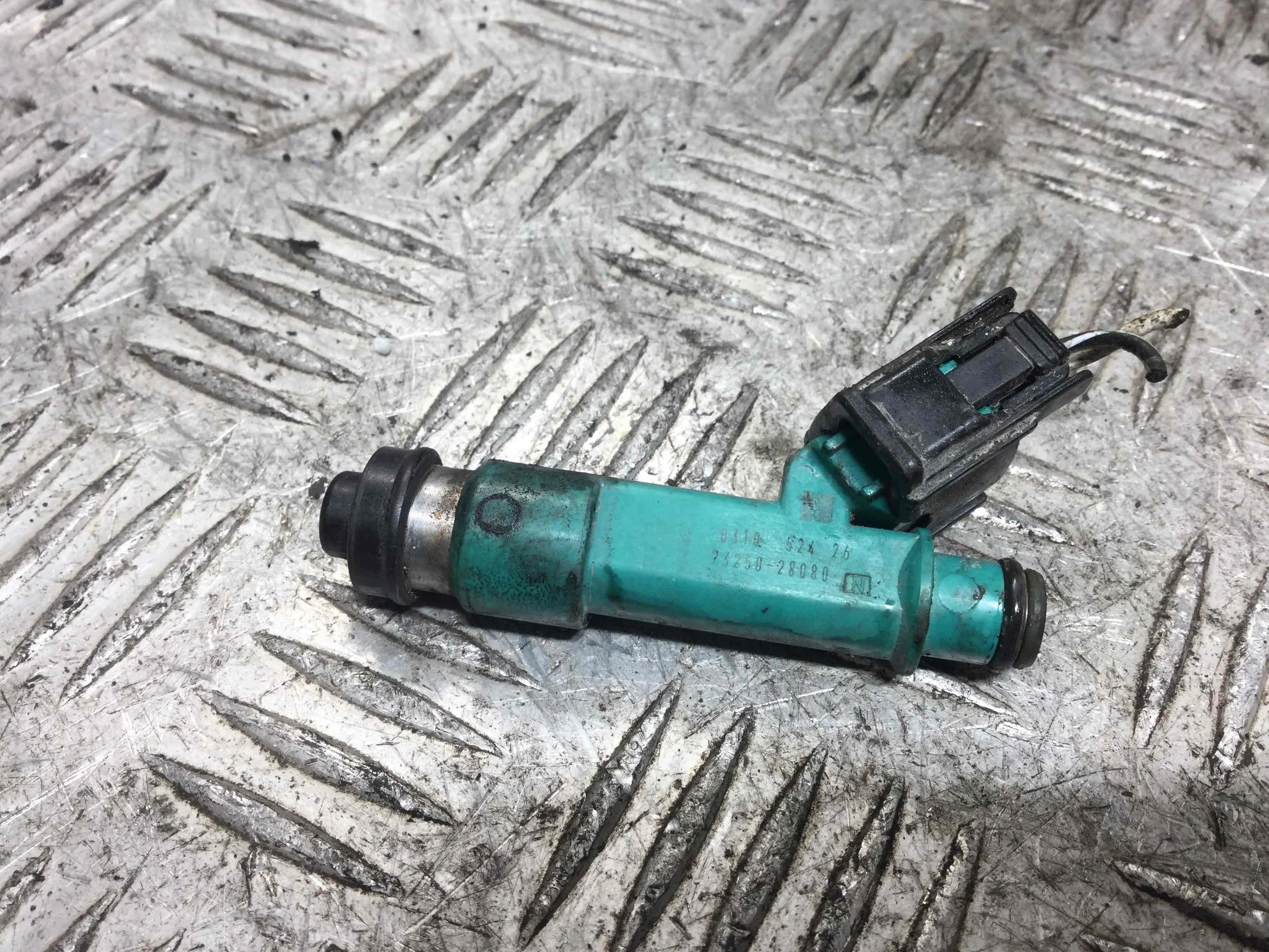 Форсунка Toyota Camry XV30 (2001-2006) бензин 2.4 i Автомат Седан