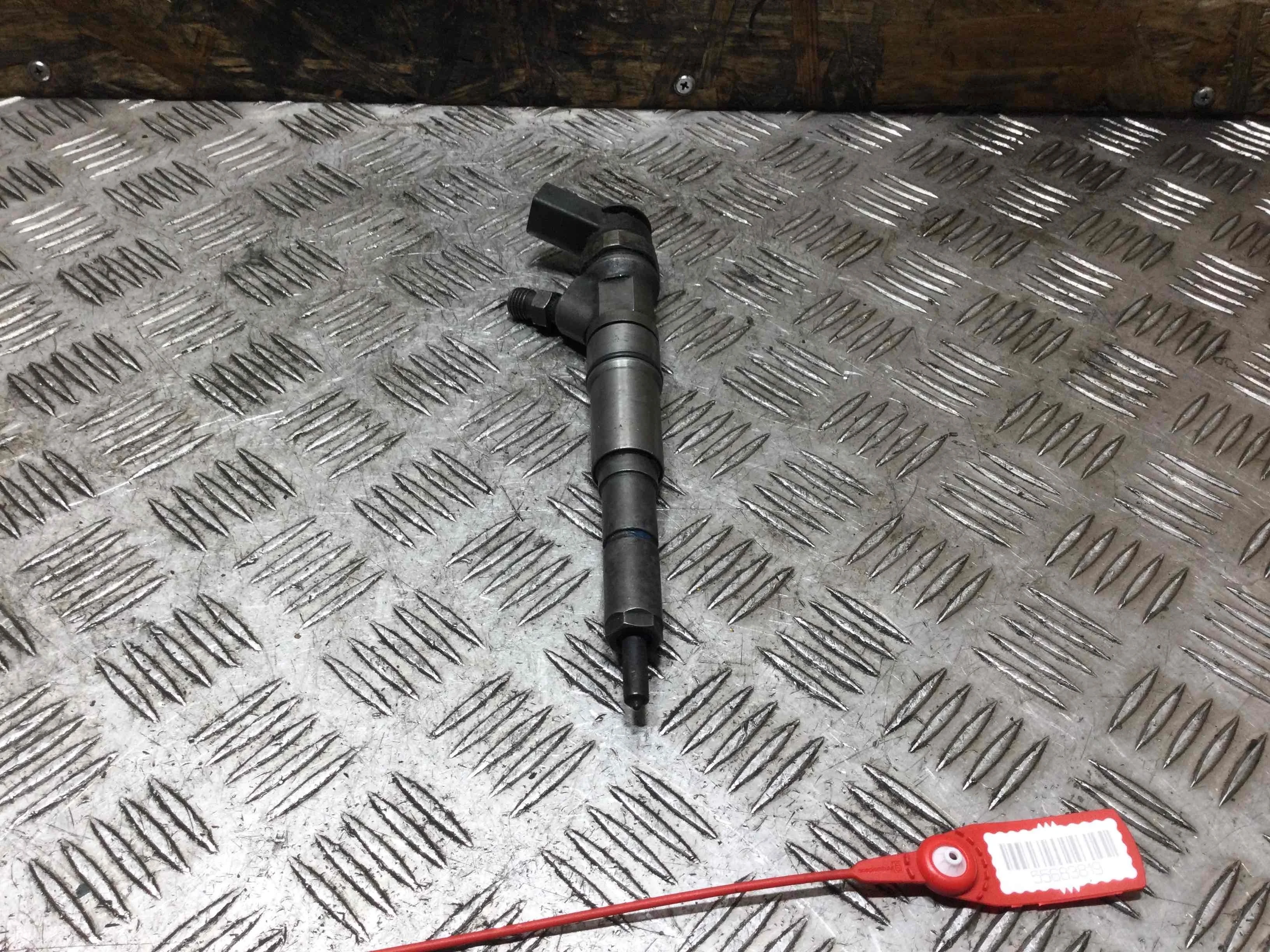 Форсунка BMW 3-Series 3-Series E46 1998 - 2006 дизель 2.0 TDI Механика Седан