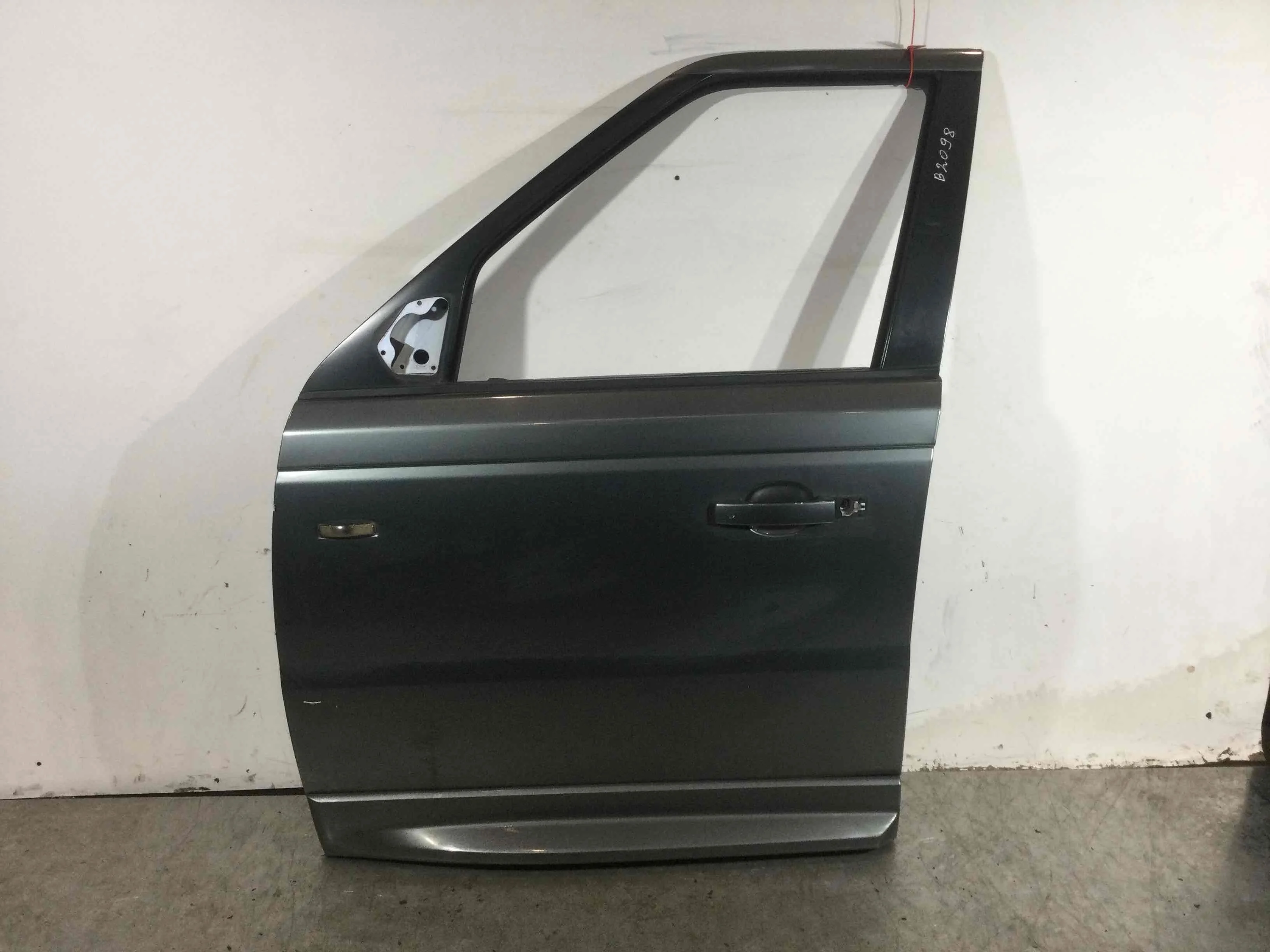 Дверь передняя левая Land Rover Range Rover Sport 1 поколение (2005-2009) дизель 3.6 TDI Автомат