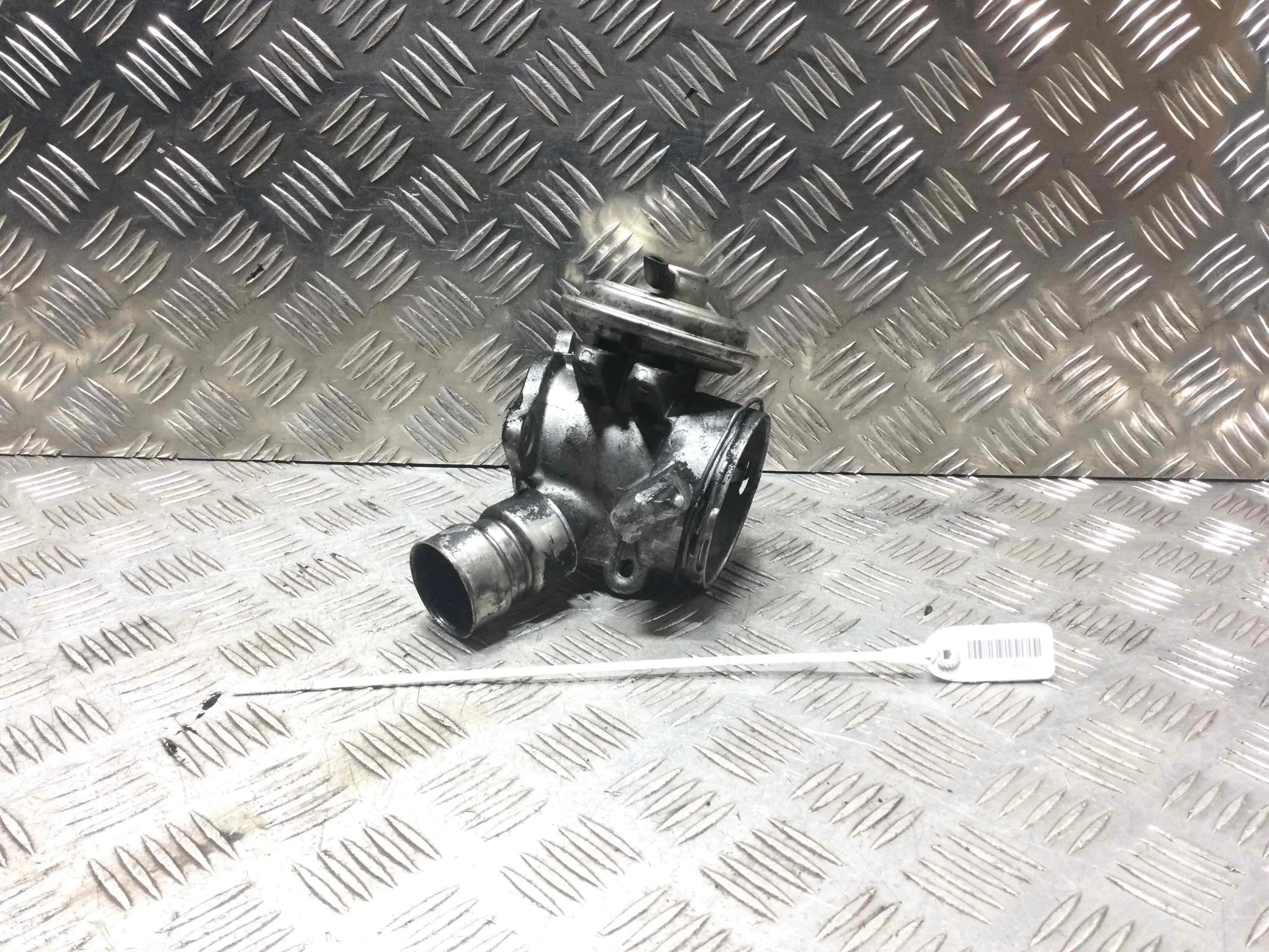 Клапан EGR Mercedes ML W163 [рестайлинг] (2001-2005) дизель 2.7 CDI Автомат