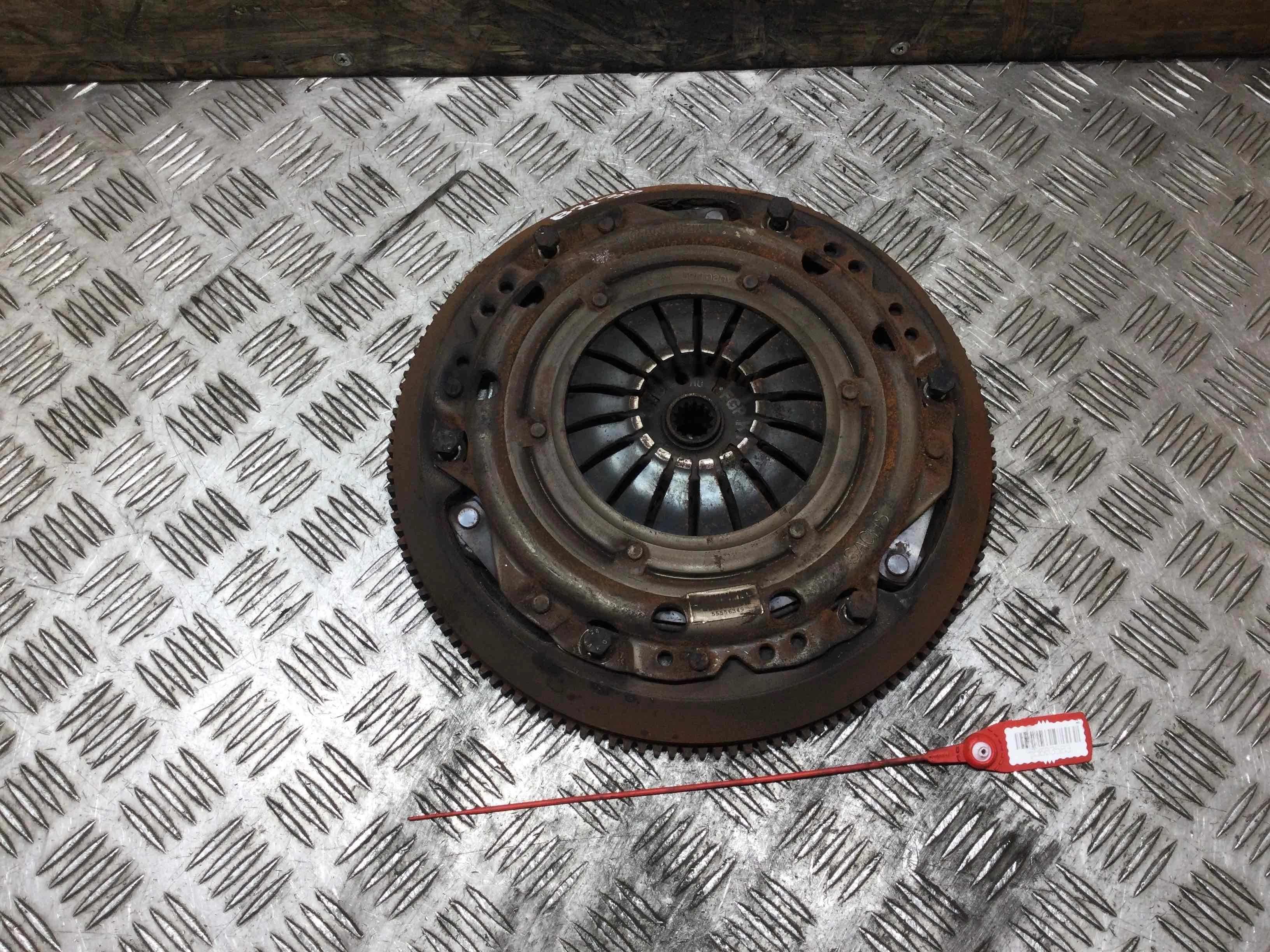 Маховик Opel Zafira A (1999-2003) бензин 1.6 i Механика Минивэн