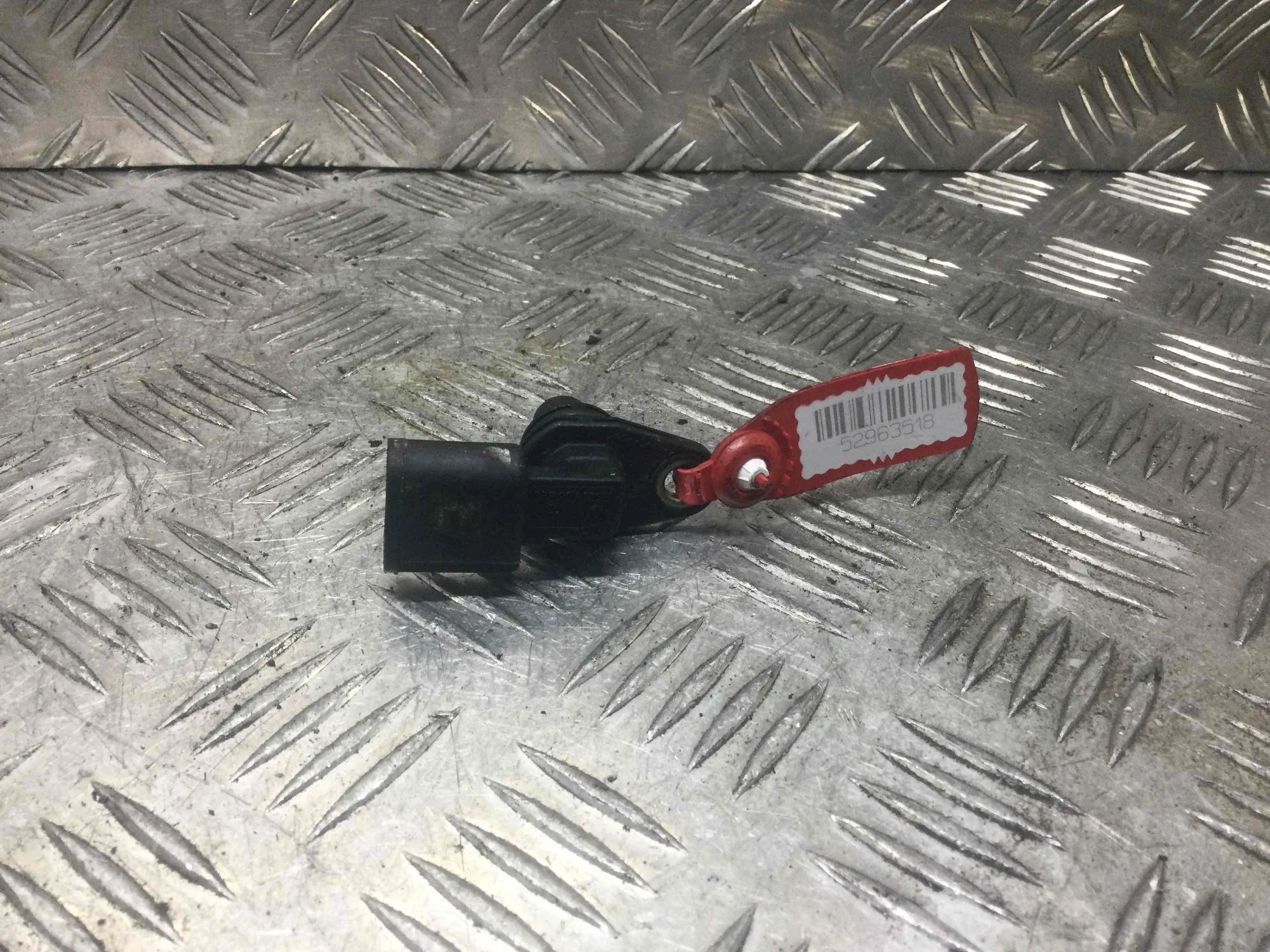 Датчик распредвала Volkswagen Golf 4 поколение (1997-2004) бензин 1.4 i Механика 3-дв, х/б