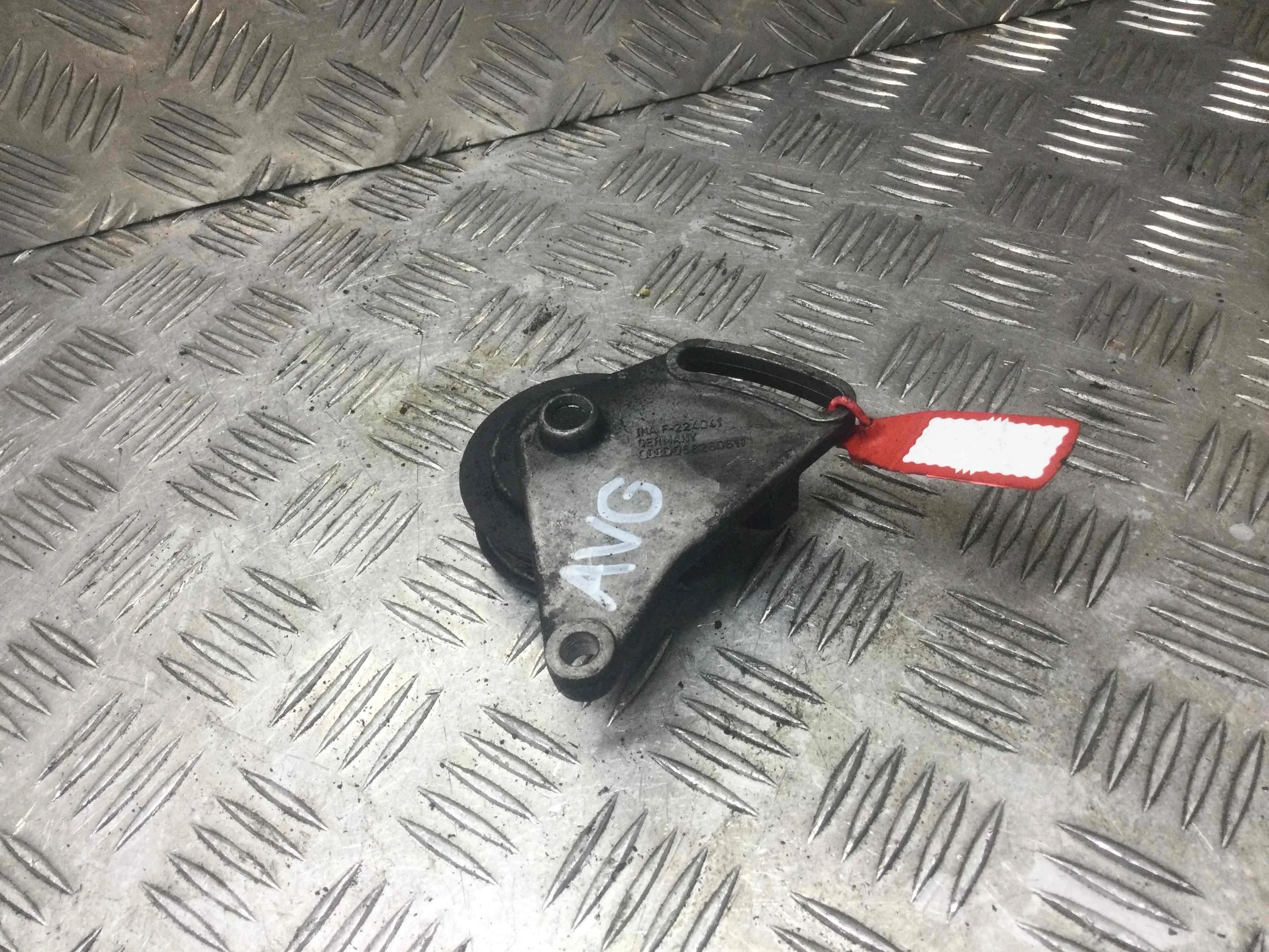 Натяжитель ремня генератора Audi A4 B5 (1994-1999) дизель 1.9 TDI Механика Седан