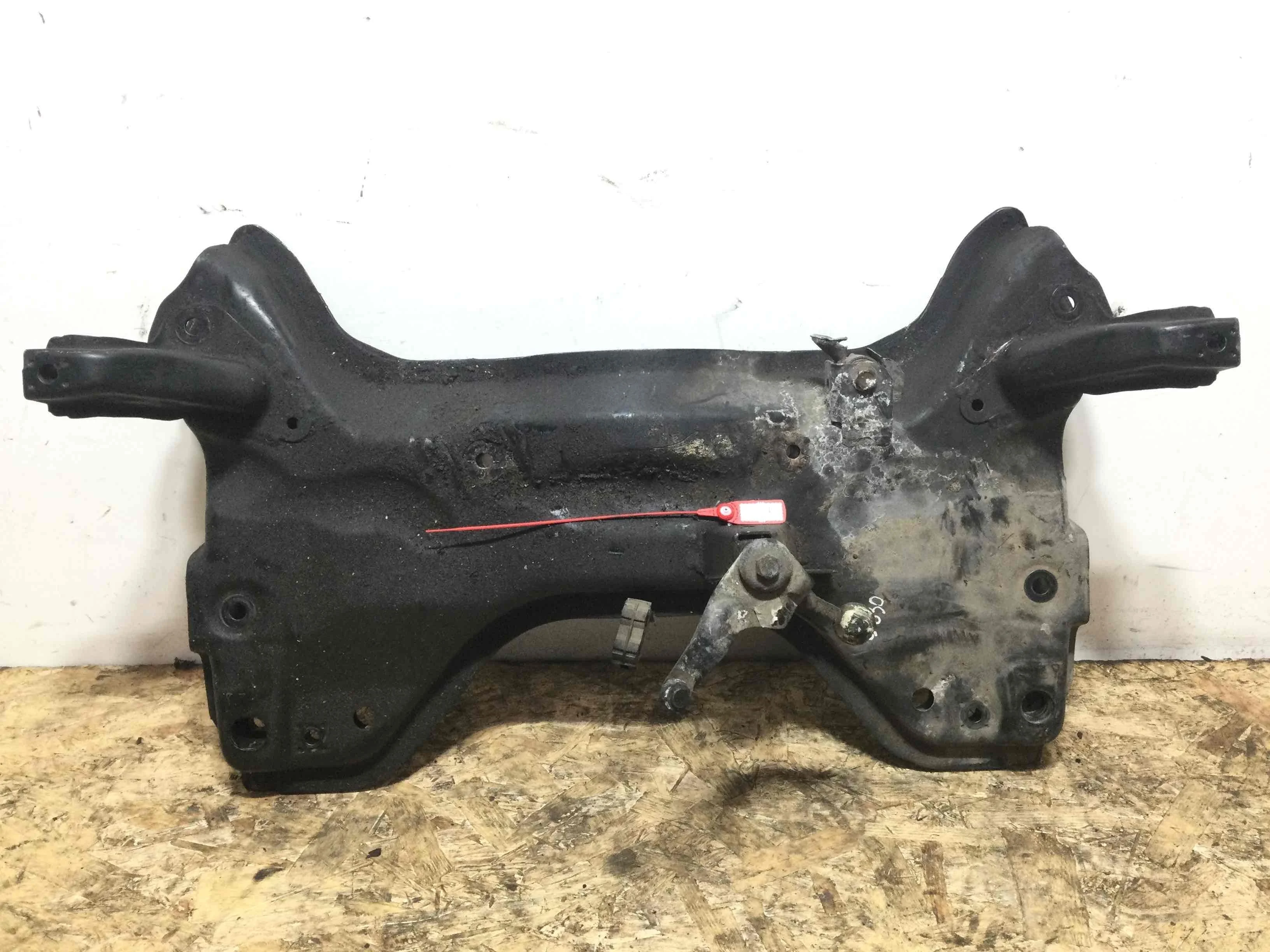 Балка подвески передняя (подрамник) Peugeot 206 1 поколение (1998-2003) бензин 1.6 i Механика Х/б