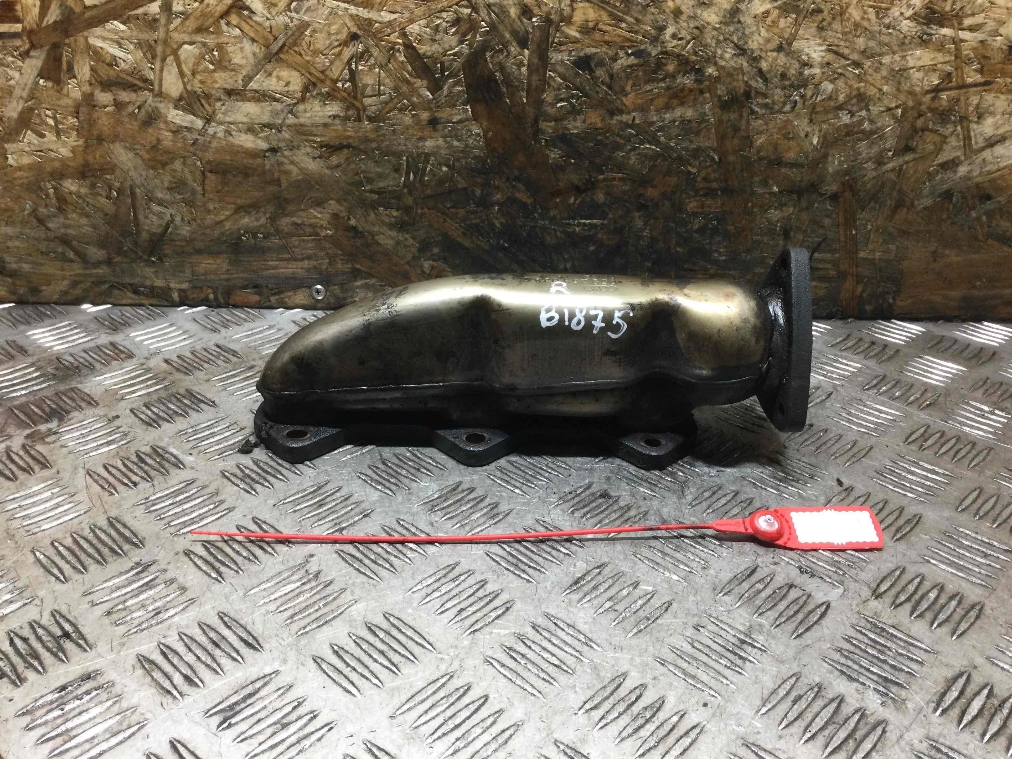 Коллектор выпускной Audi A4 B6 (2000-2005) дизель 2.5 TDI Механика Седан