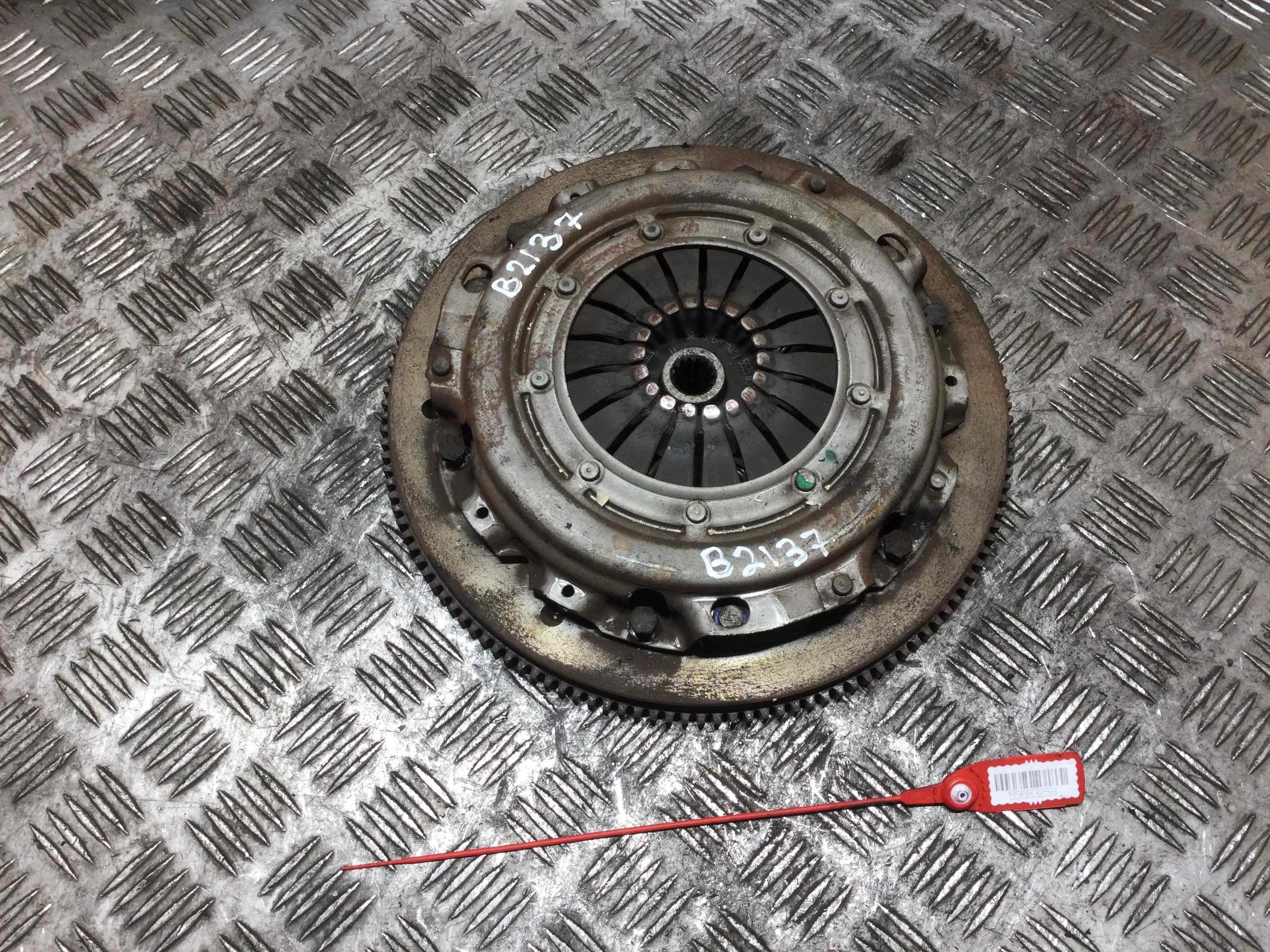 Маховик Opel Tigra 2 поколение 2004 - 2009 бензин 1.4 i Механика Х/б