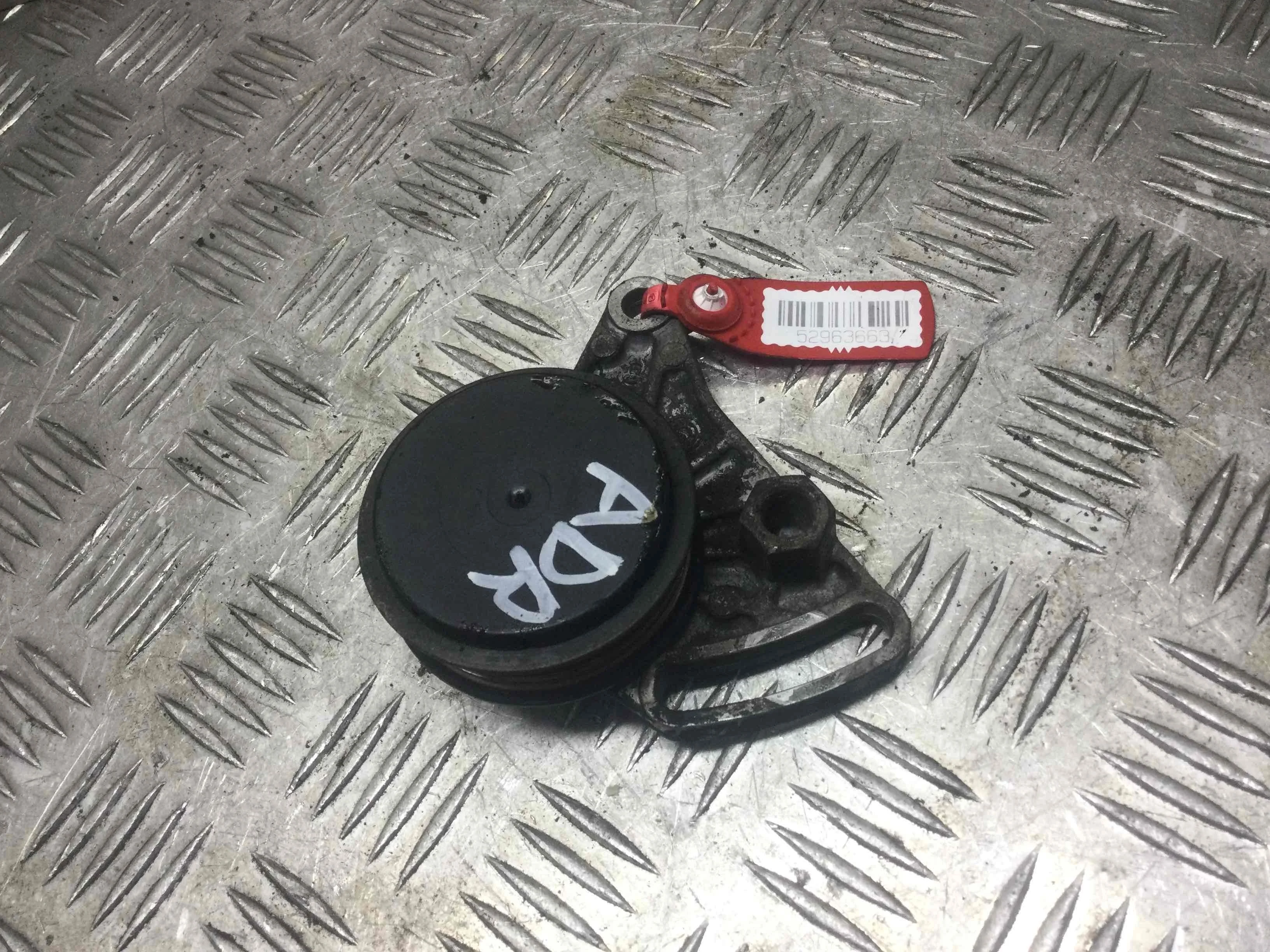 Натяжитель ремня генератора Audi A4 B5 (1994-1999) бензин 1.8 i Механика Седан