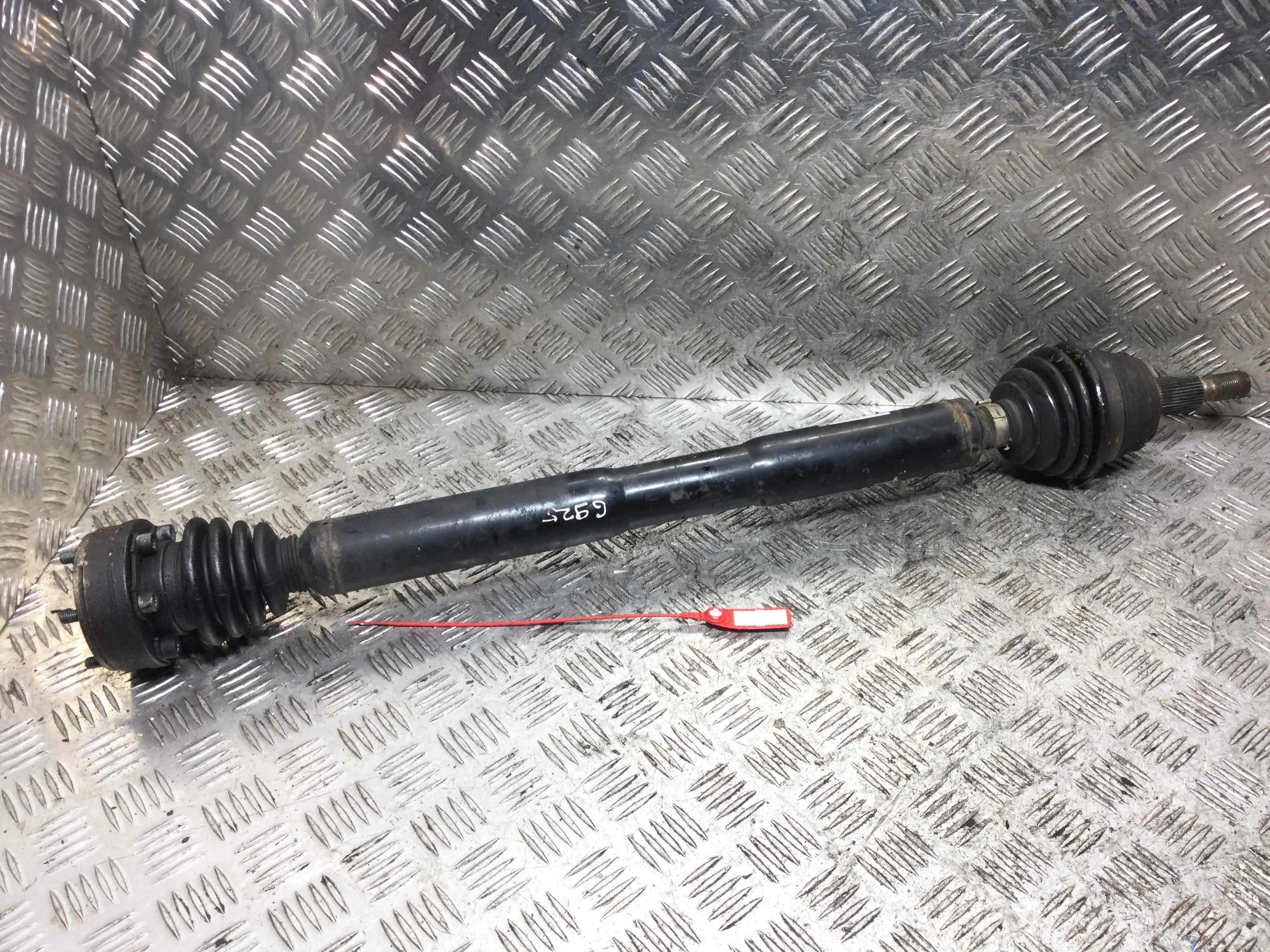 Полуось передняя правая (приводной вал, ШРУС) Audi A3 8L (1996-2000) бензин 1.6 i Механика Х/б