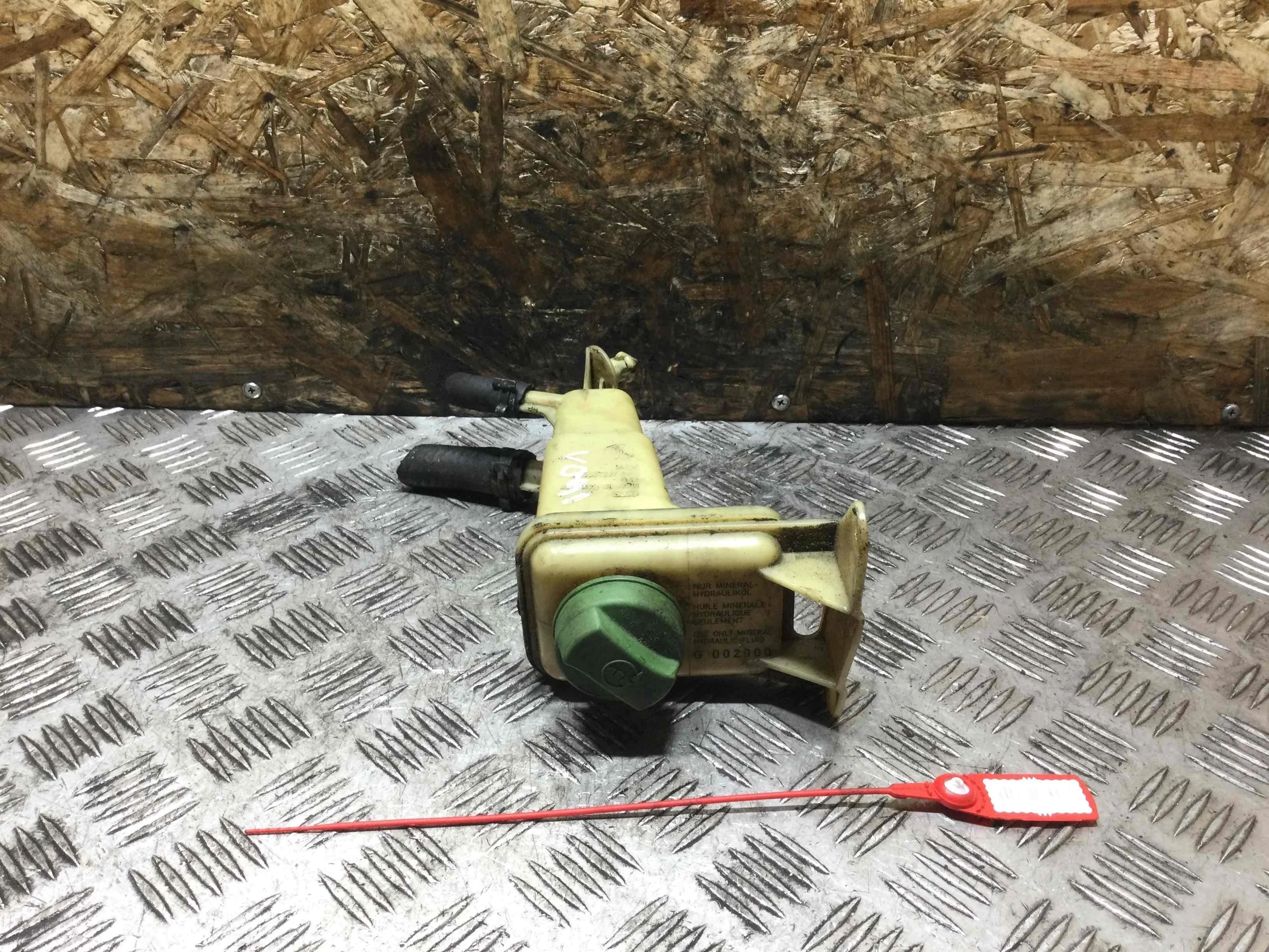 Бачок гидроусилителя Audi A6 C5/4B (1997-2004) дизель 2.5 TDI Автомат Седан