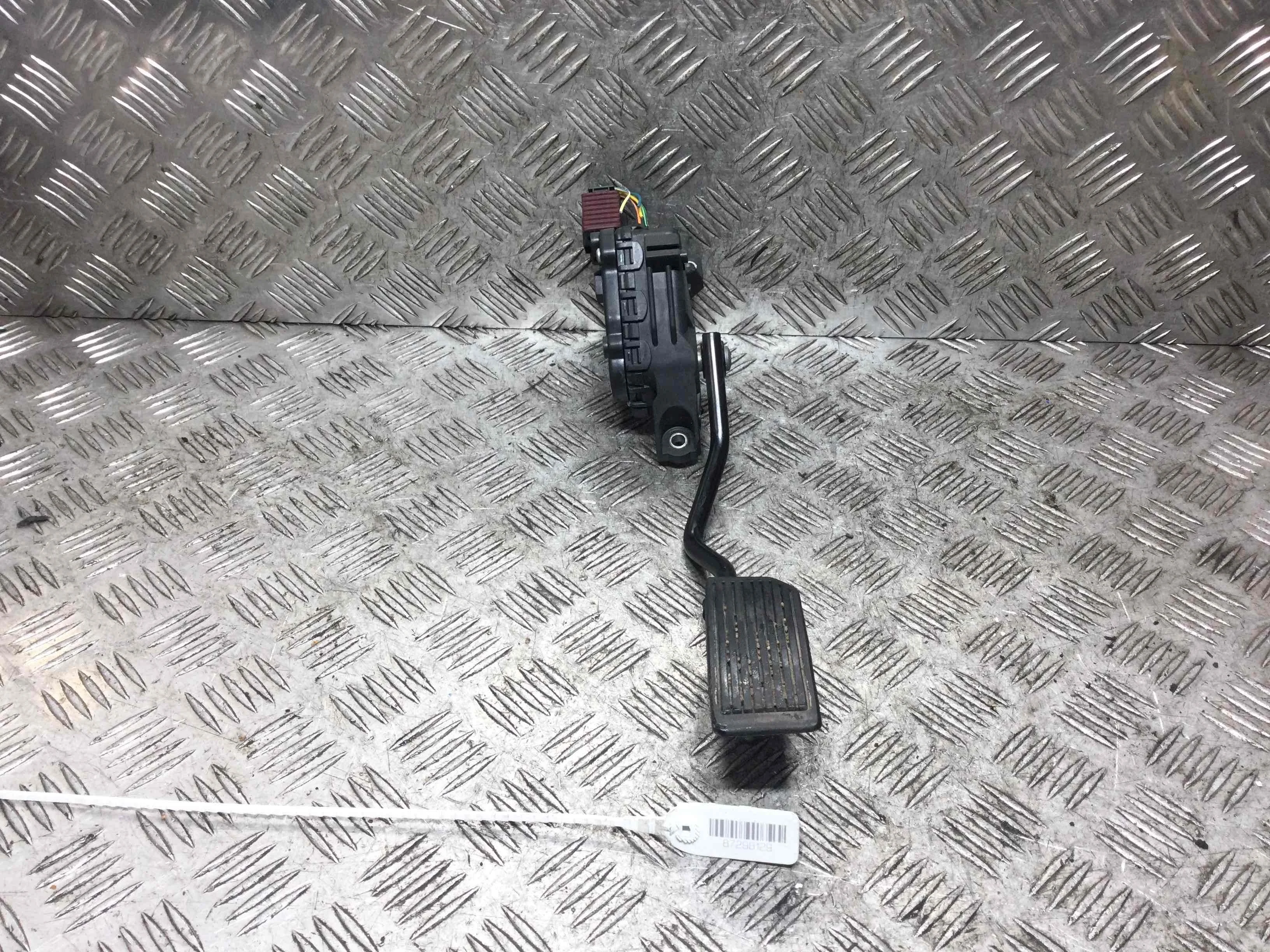 Педаль газа Nissan Primera Primera III (P12) 2001 - 2008 дизель 1.9 DCI Механика Лифтбэк