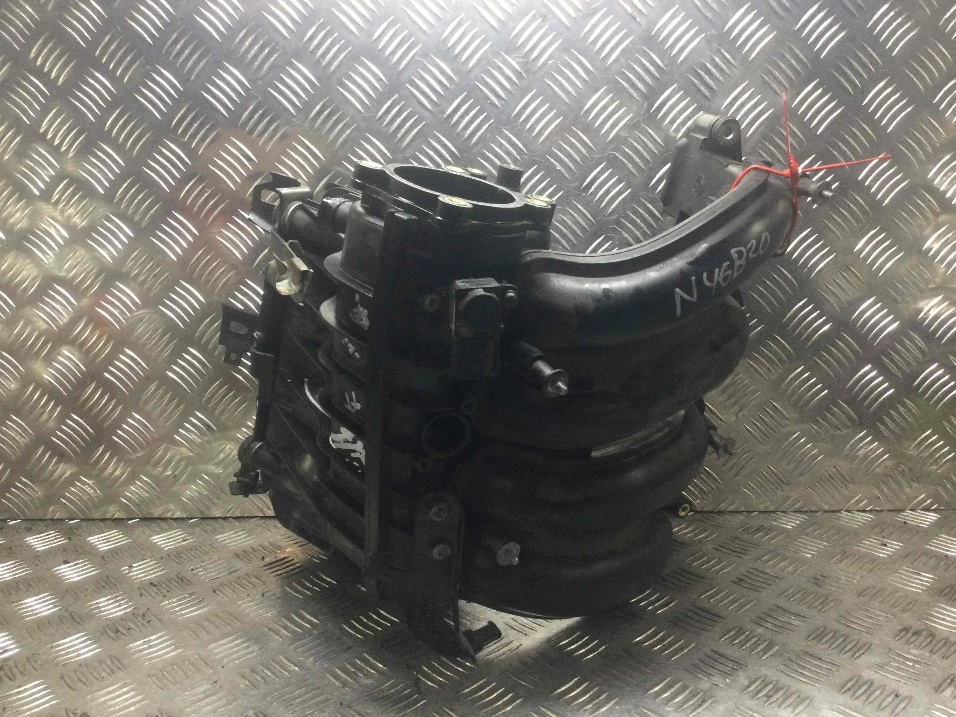 Коллектор впускной BMW 3-Series 3-Series E90/E91/E92/E93 2005 - 2010 бензин 2.0 i Автомат Седан