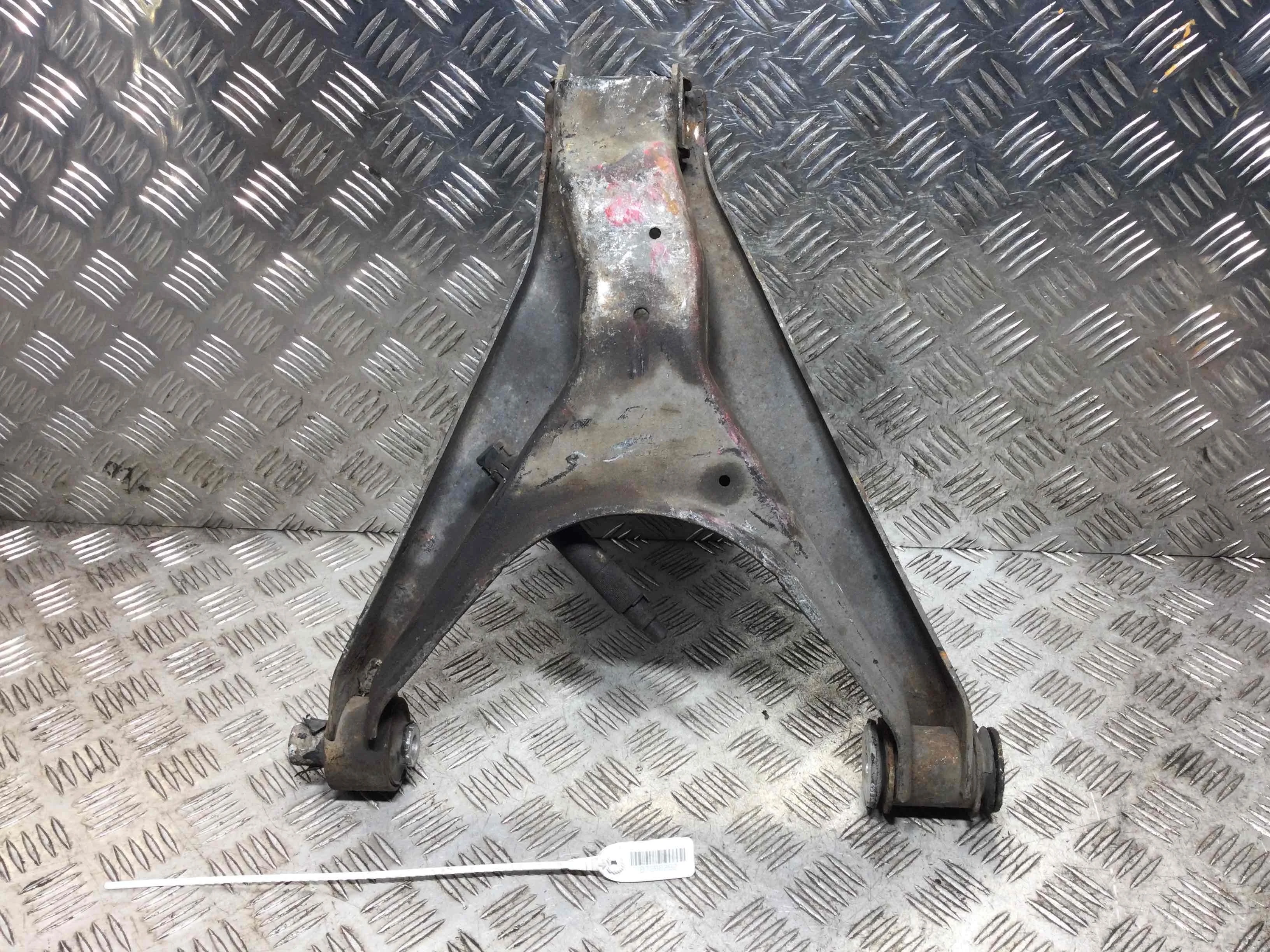 Рычаг задний левый Audi A6 C5/4B (1997-2004) бензин 2.8 i Механика Универсал