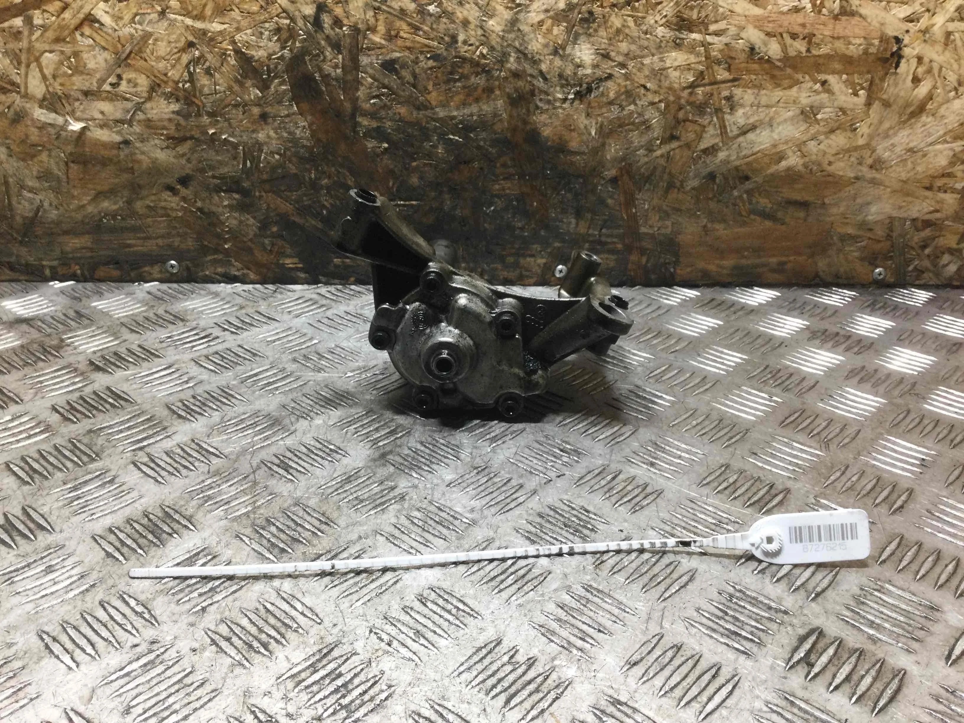 Насос масляный Opel Corsa C (2000-2003) бензин 1.0 i Механика Х/б