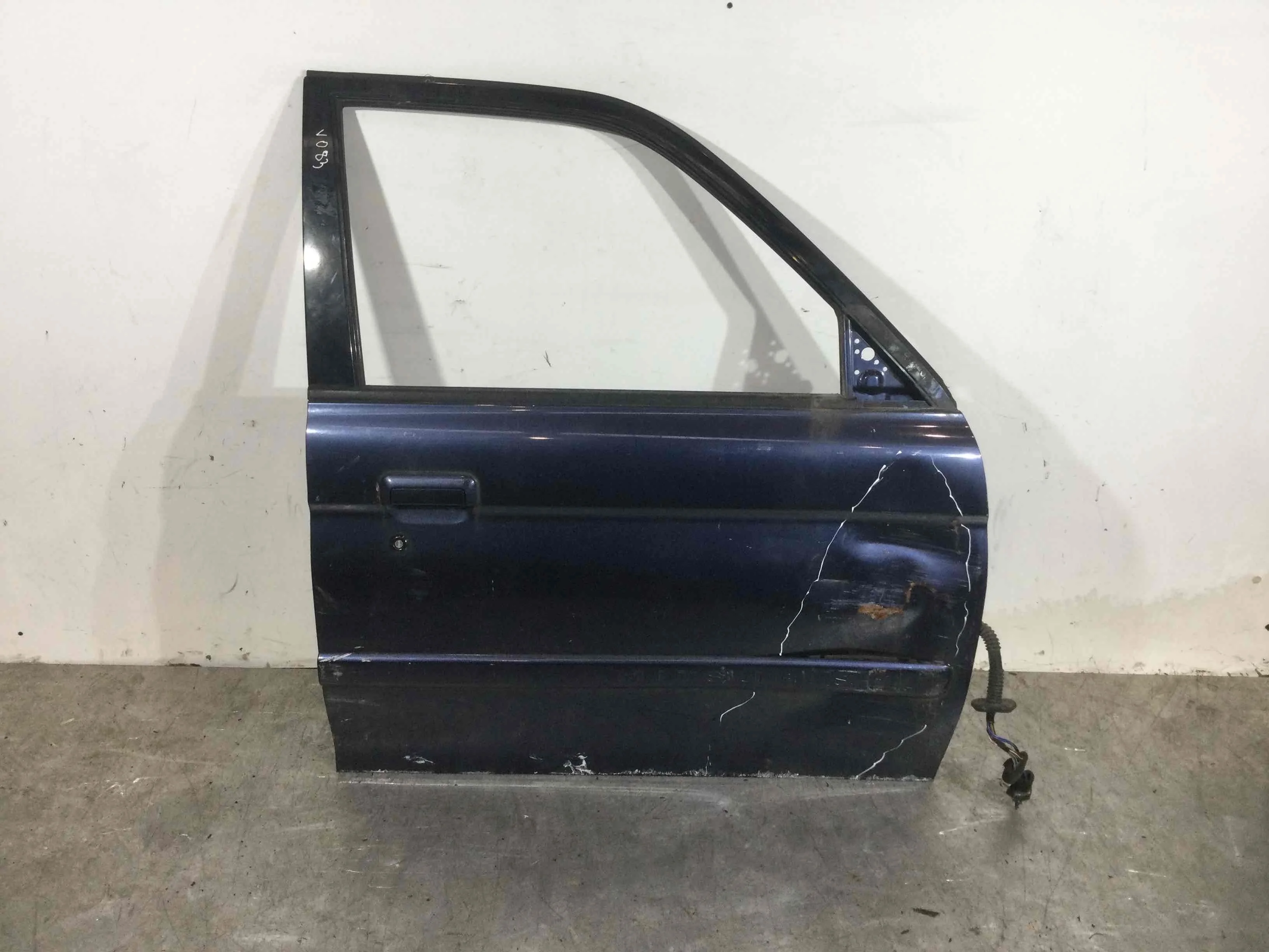 Дверь передняя правая Mitsubishi Pajero Sport 1 поколение (1996-2005) дизель 2.5 TD Механика