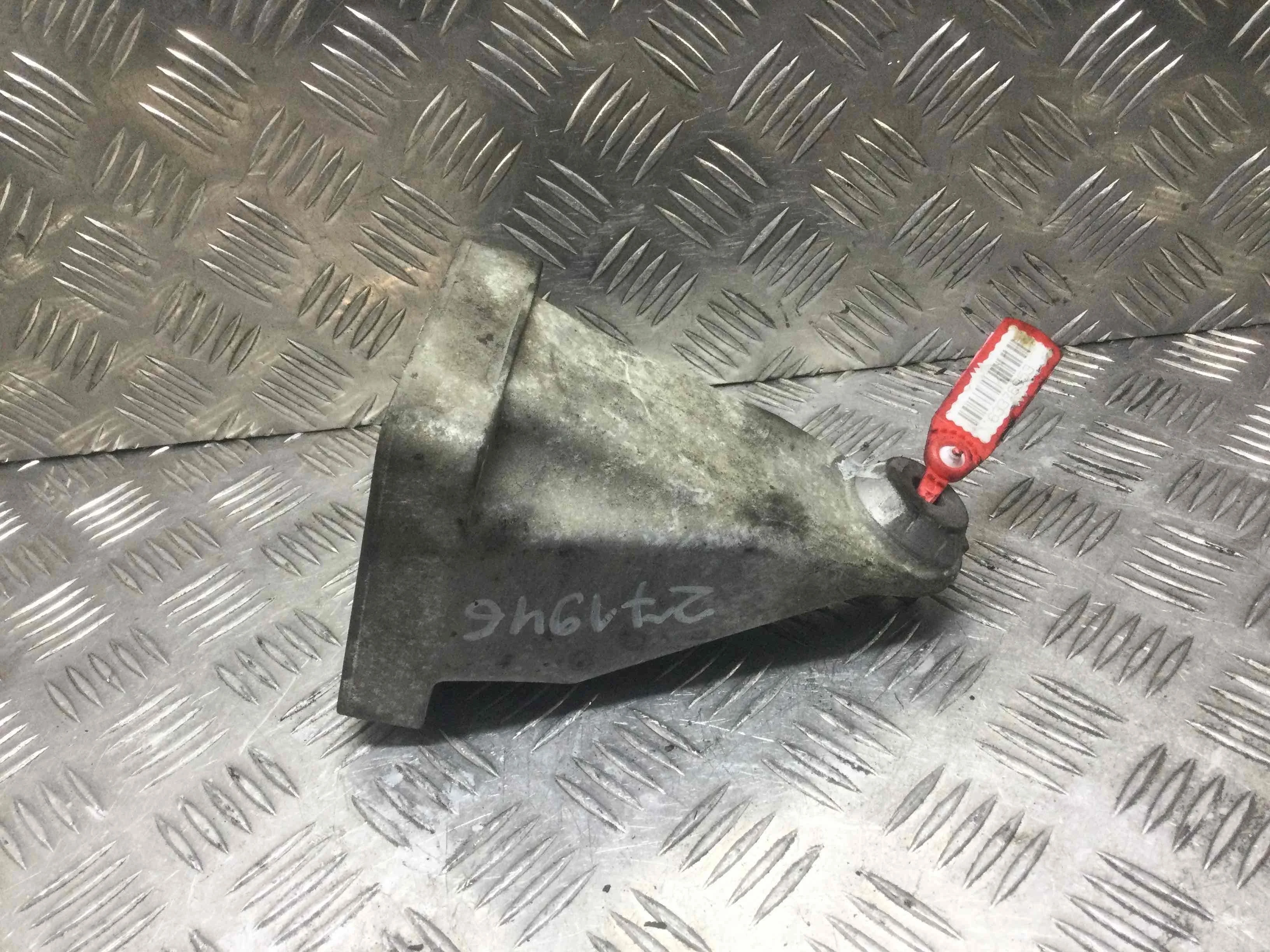 Кронштейн двигателя Mercedes C-klasse W203/S203/CL203 (2000-2004) бензин 1.8 i Автомат Седан