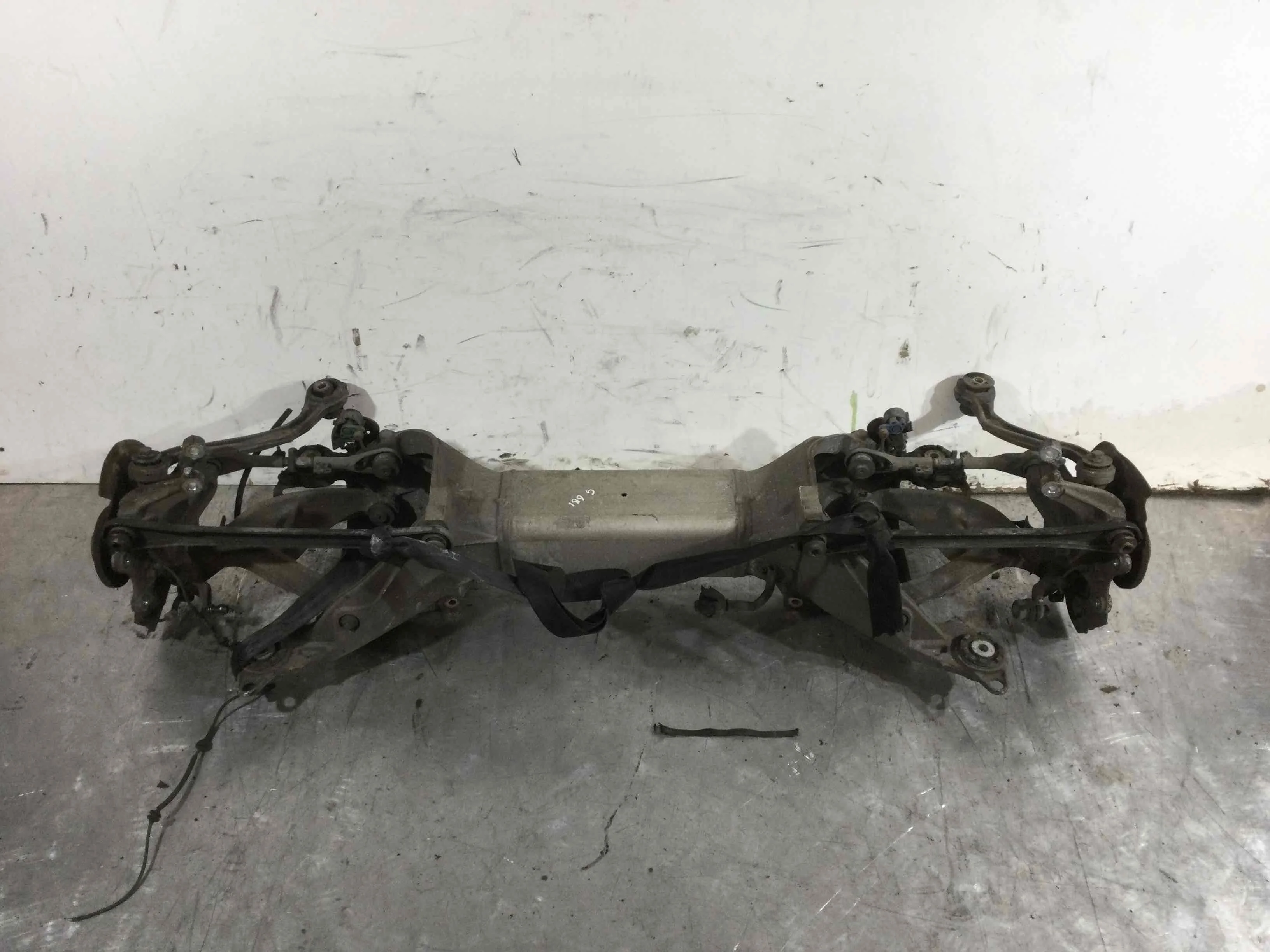 Балка подвески задняя Peugeot 407 407 (6D) 2004 - 2010 дизель 2.7 HDI Автомат Купе