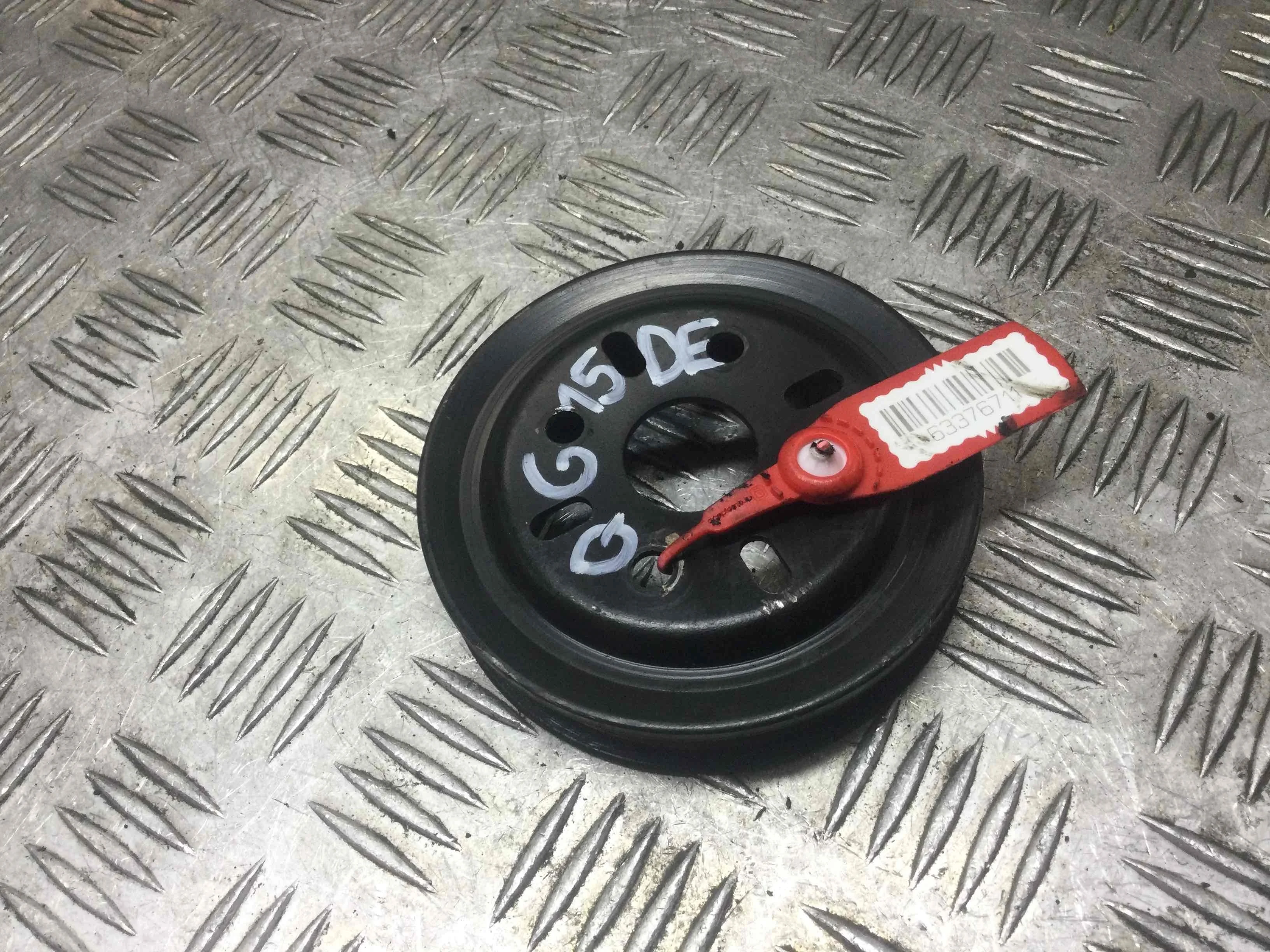 Шкив помпы Nissan Almera N16 (2000-2003) бензин 1.5 i Механика Х/б