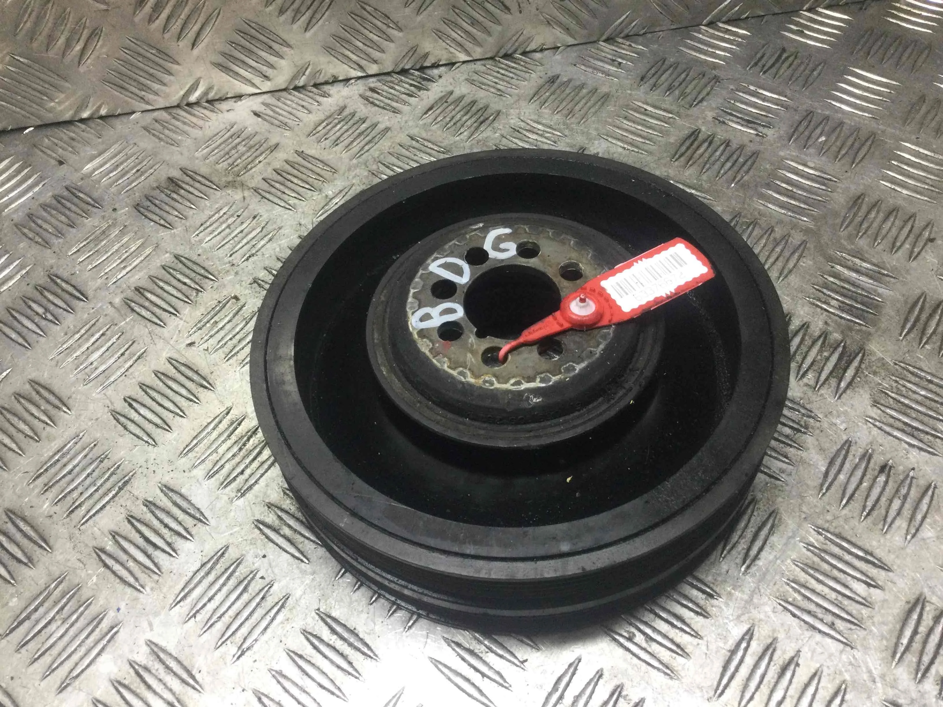 Шкив коленвала Audi A6 C5/4B (1997-2004) дизель 2.5 TDI Механика Универсал