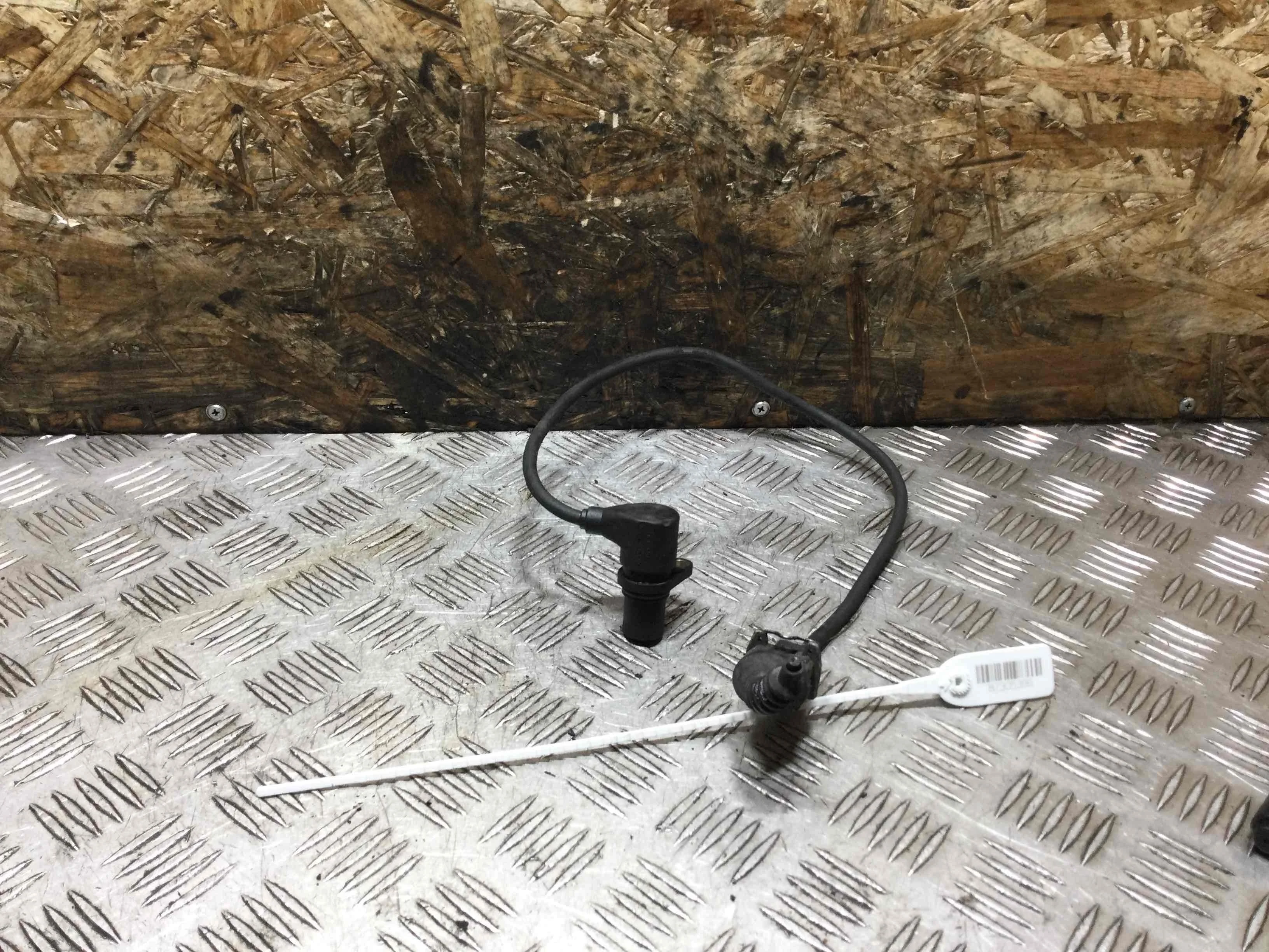 Датчик коленвала Audi A4 B5 (1994-1999) бензин 1.8 i Механика Универсал