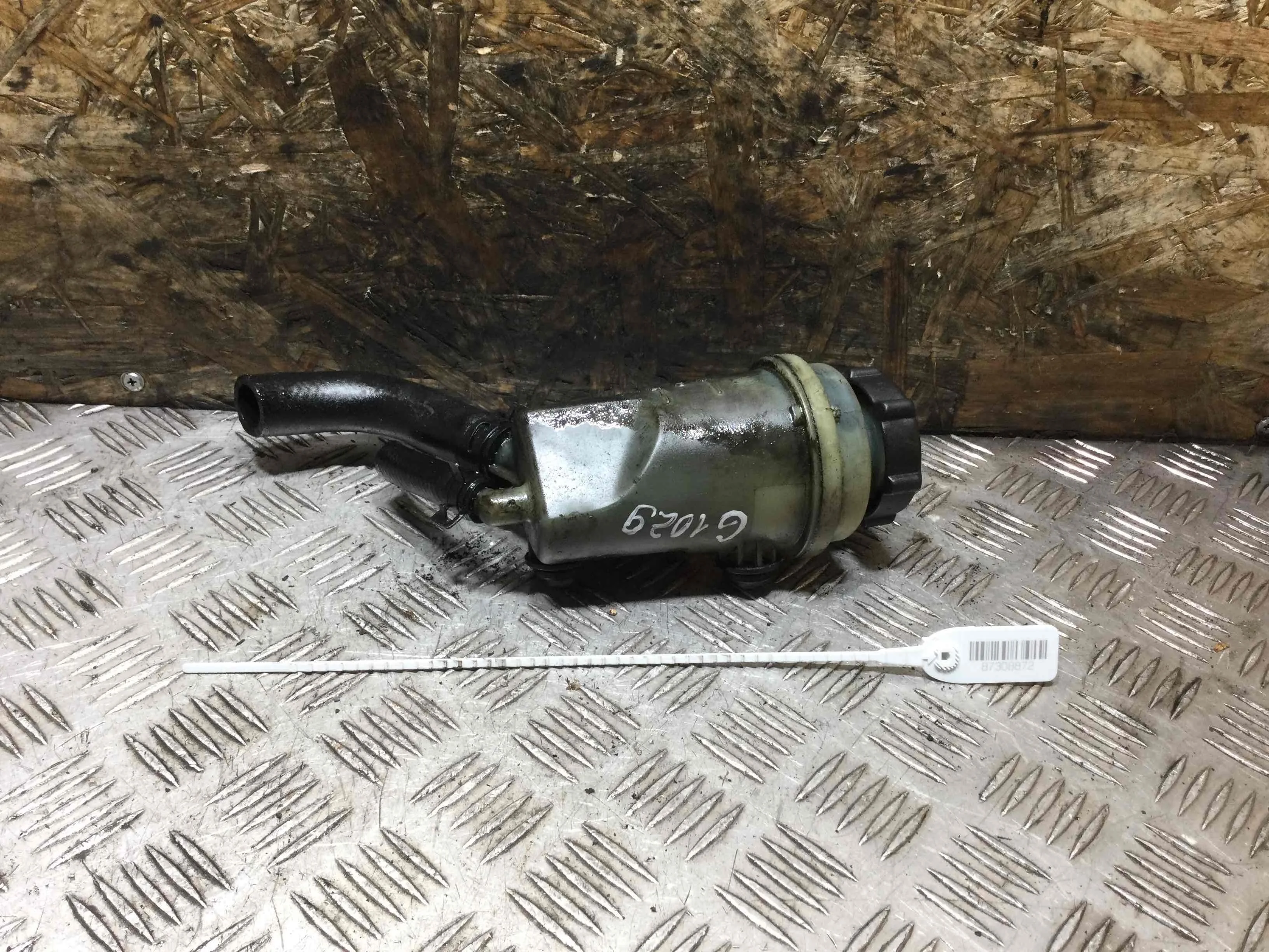 Бачок гидроусилителя Ford Focus 1 поколение [рестайлинг] (2001-2005) дизель 1.8 TDDi Механика Универсал