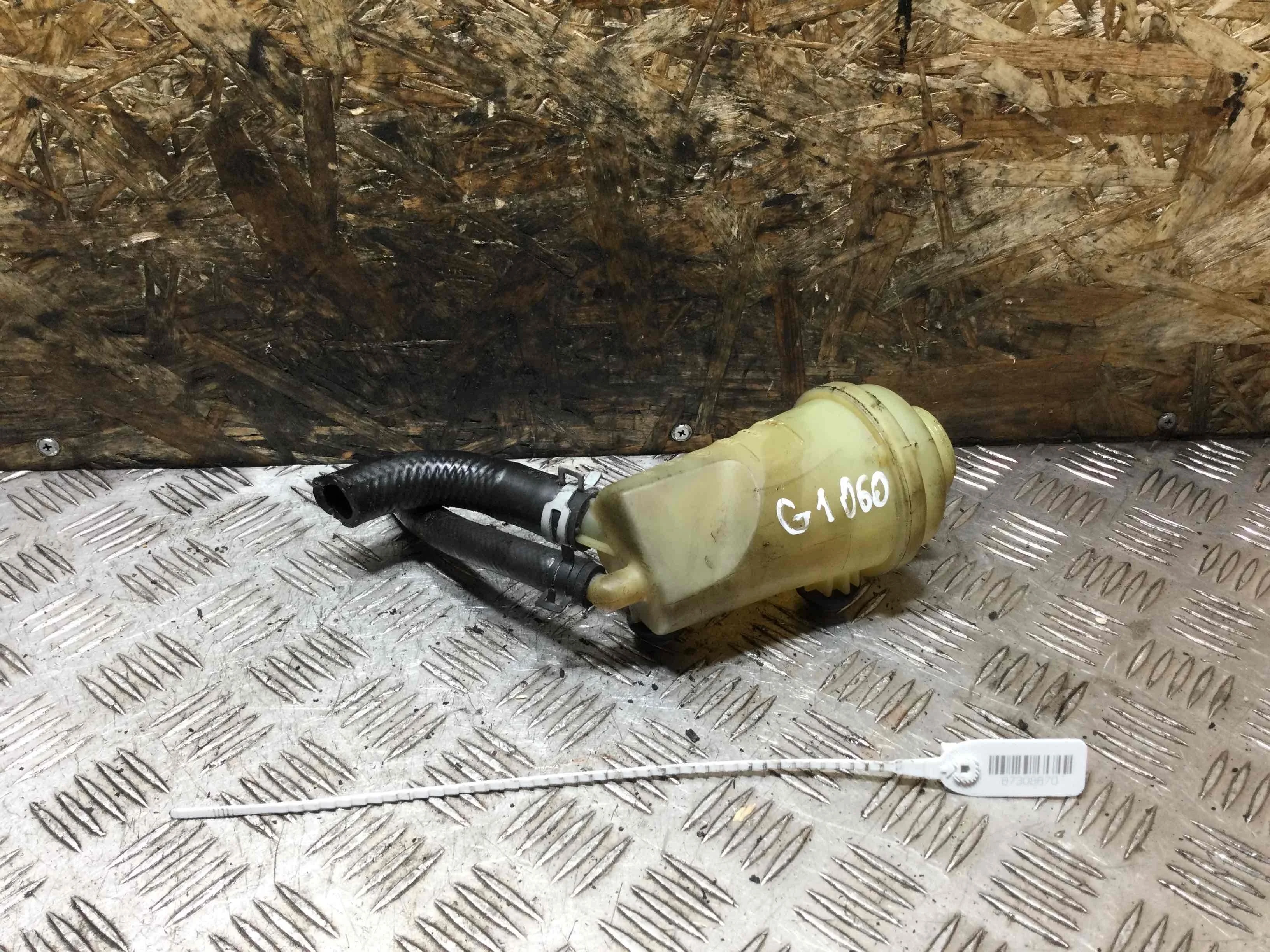 Бачок гидроусилителя Ford Focus 1 поколение [рестайлинг] (2001-2005) бензин 1.6 i Механика Х/б