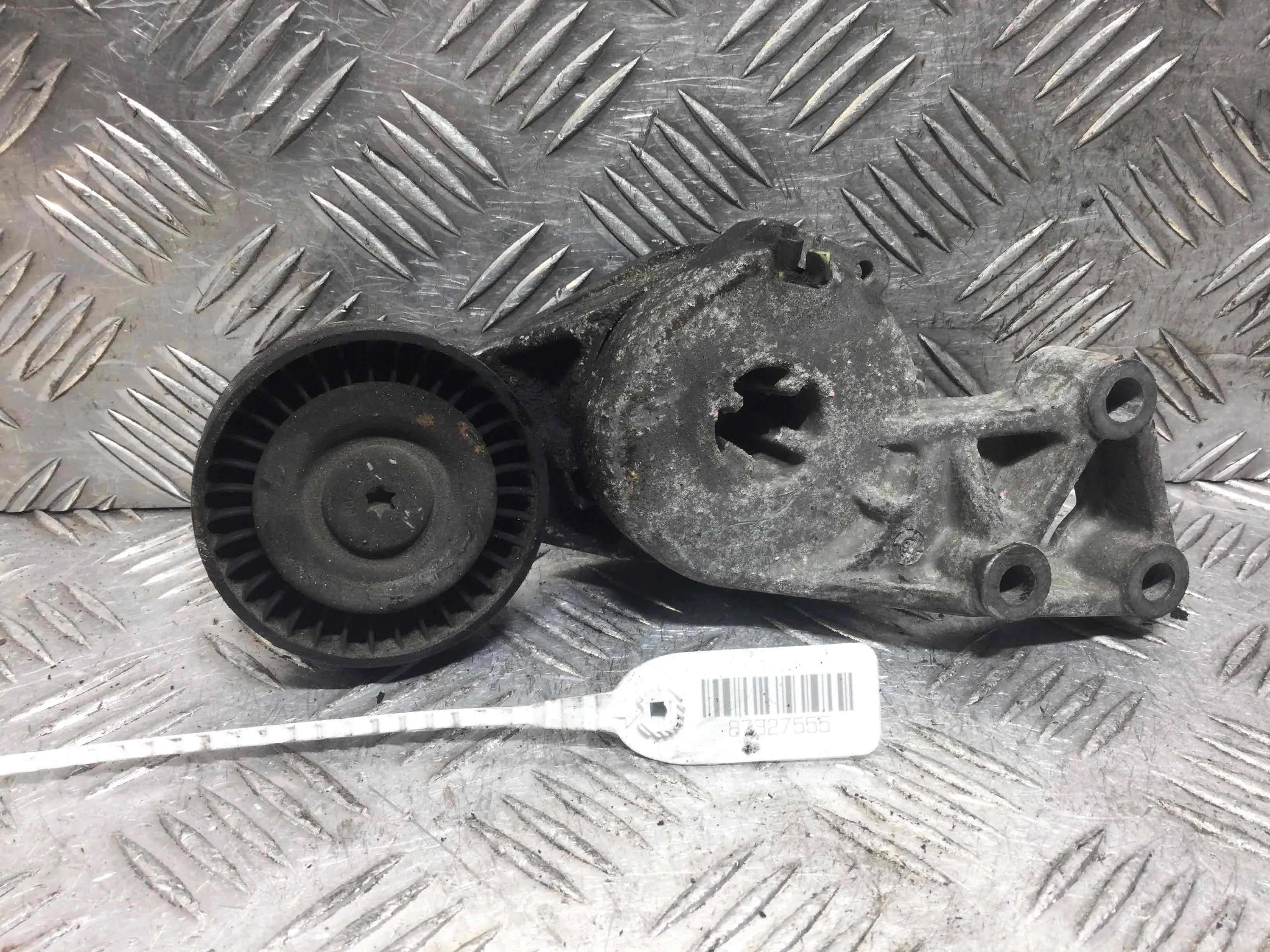 Натяжитель ремня генератора Audi A3 8P (2003-2005) бензин 1.8 i Механика Х/б